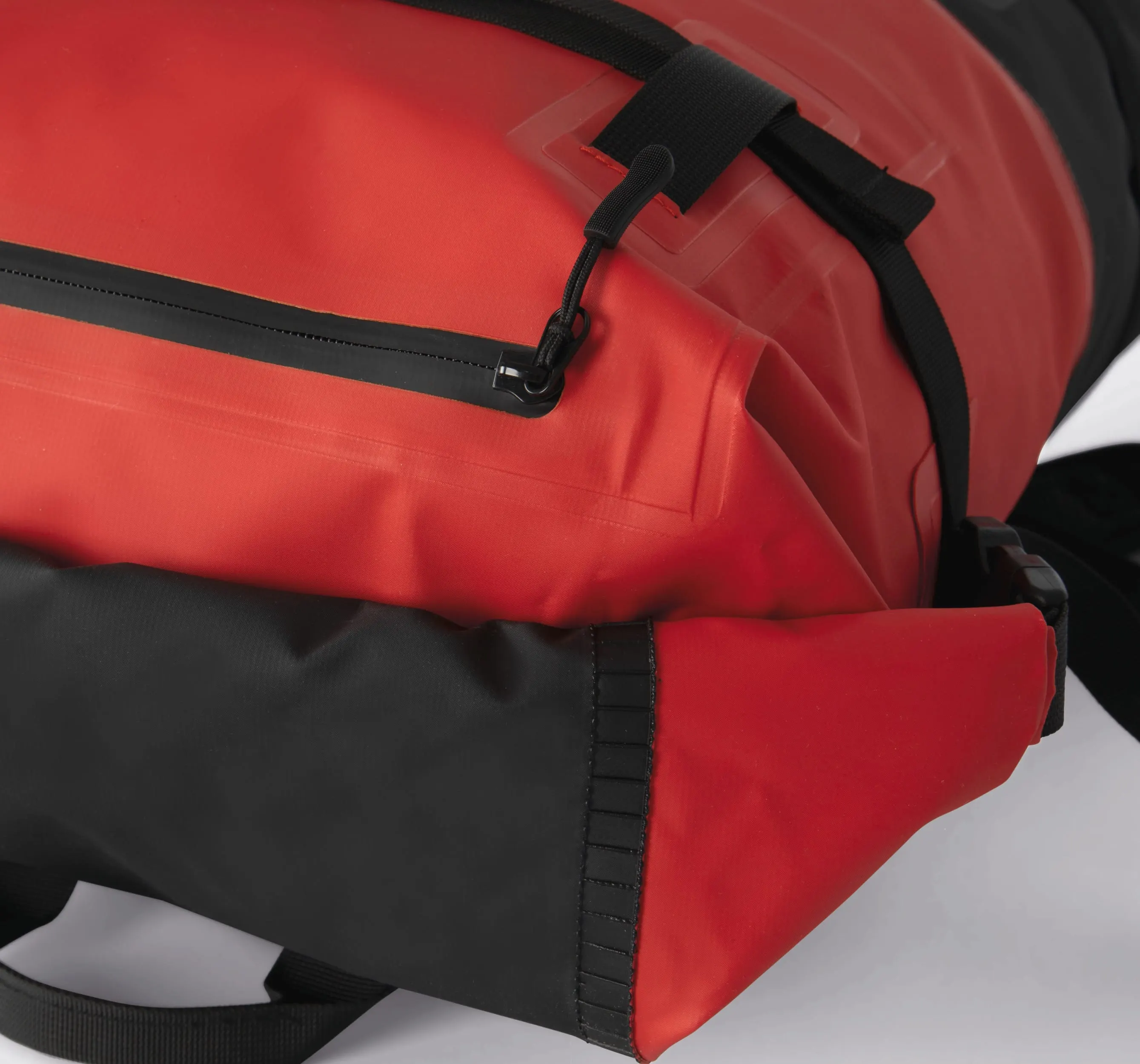 Mochila impermeable con correas de compresión