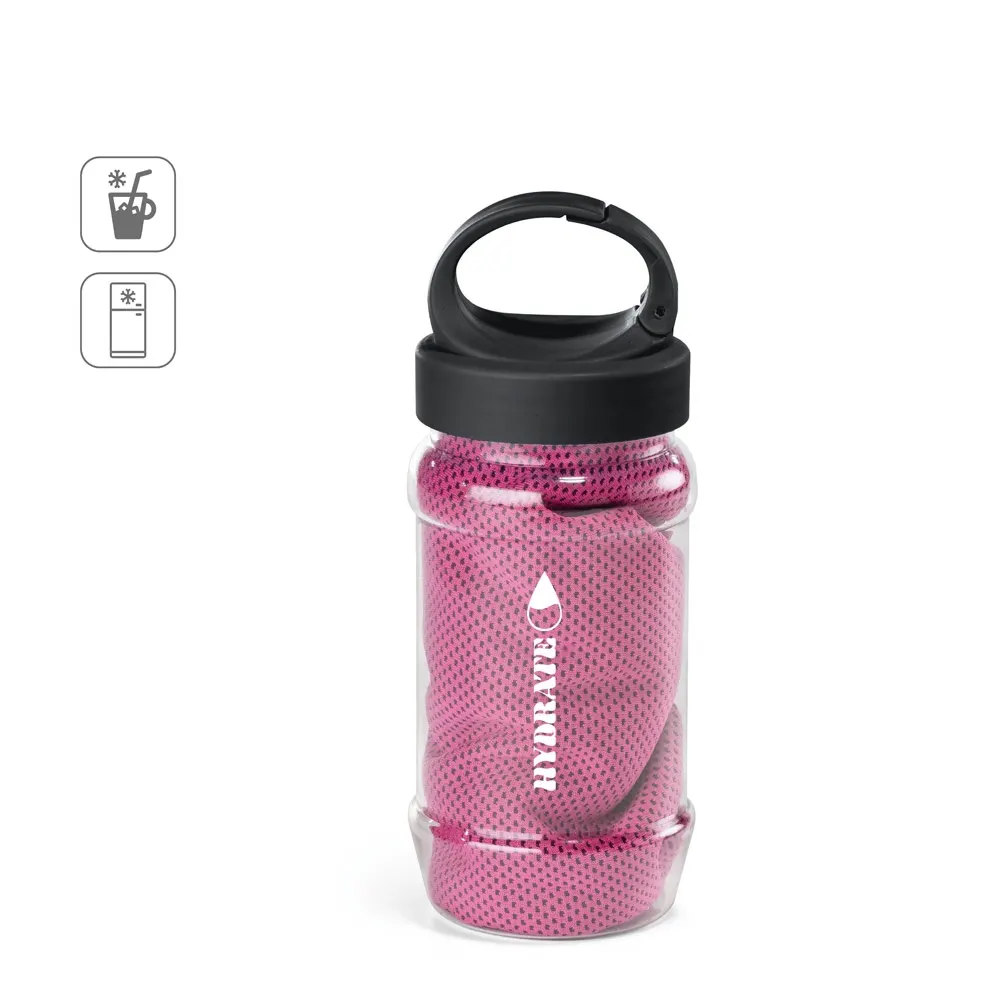 ARTX PLUS. Conjunto que incluye una botella hecha en PP y PET y una toalla refrescante deportiva de poliamida y poliéster