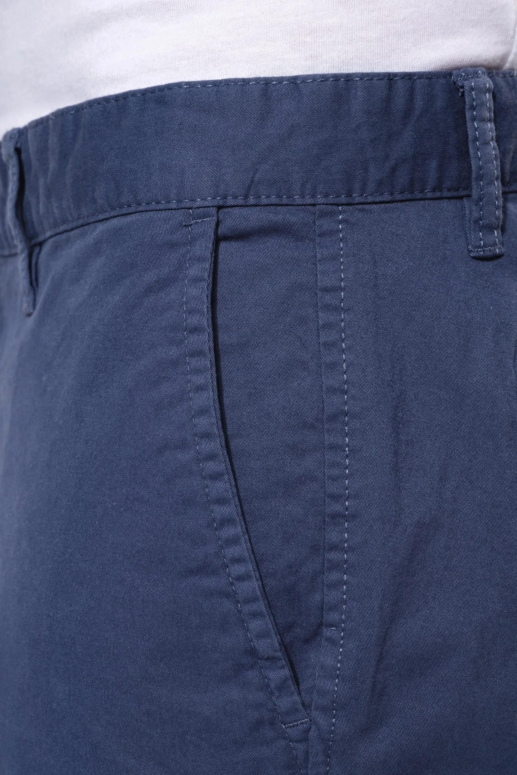 Bermuda chino hombre