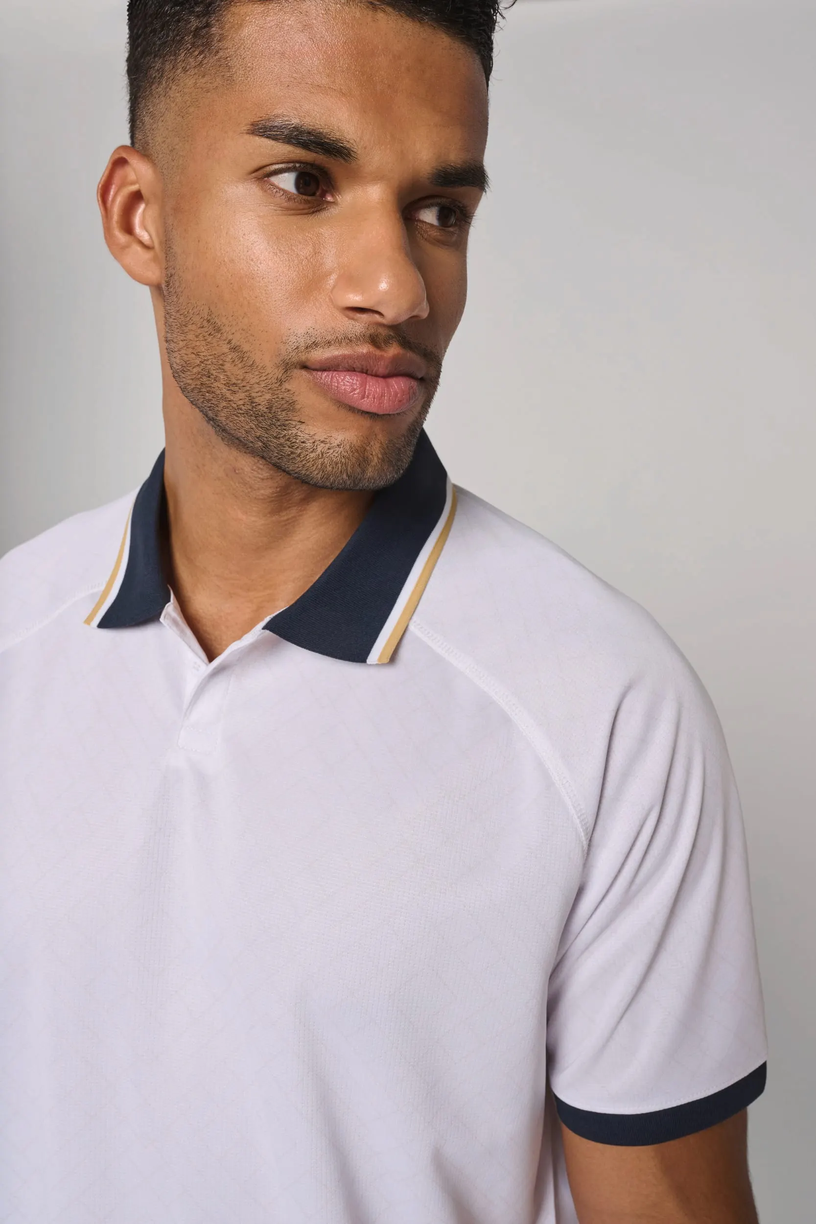 Camiseta lifestyle con cuello polo unisex