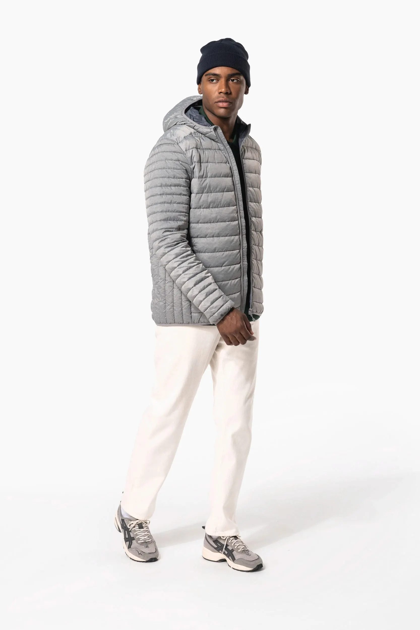 Chaqueta acolchada y ligera con capucha hombre