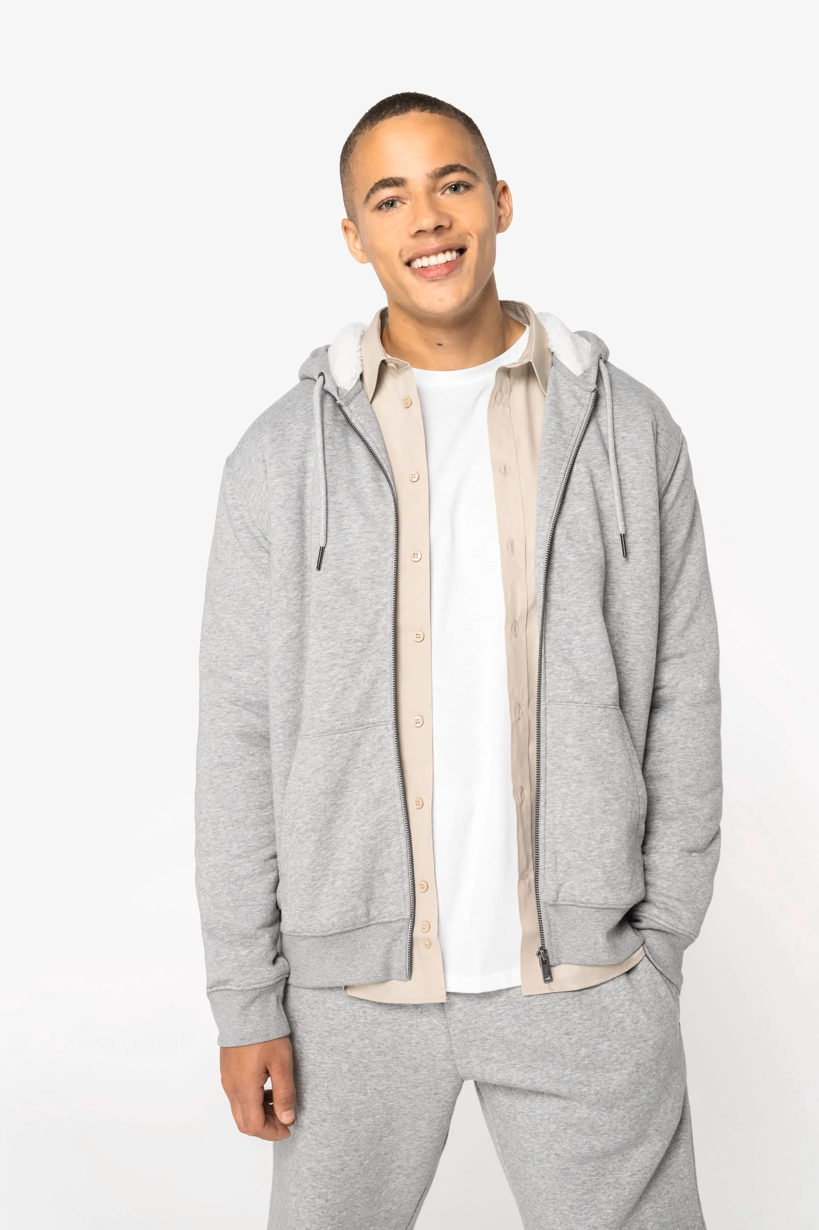 Sudadera ecorresponsable con cremallera y forro de sherpa unisex
