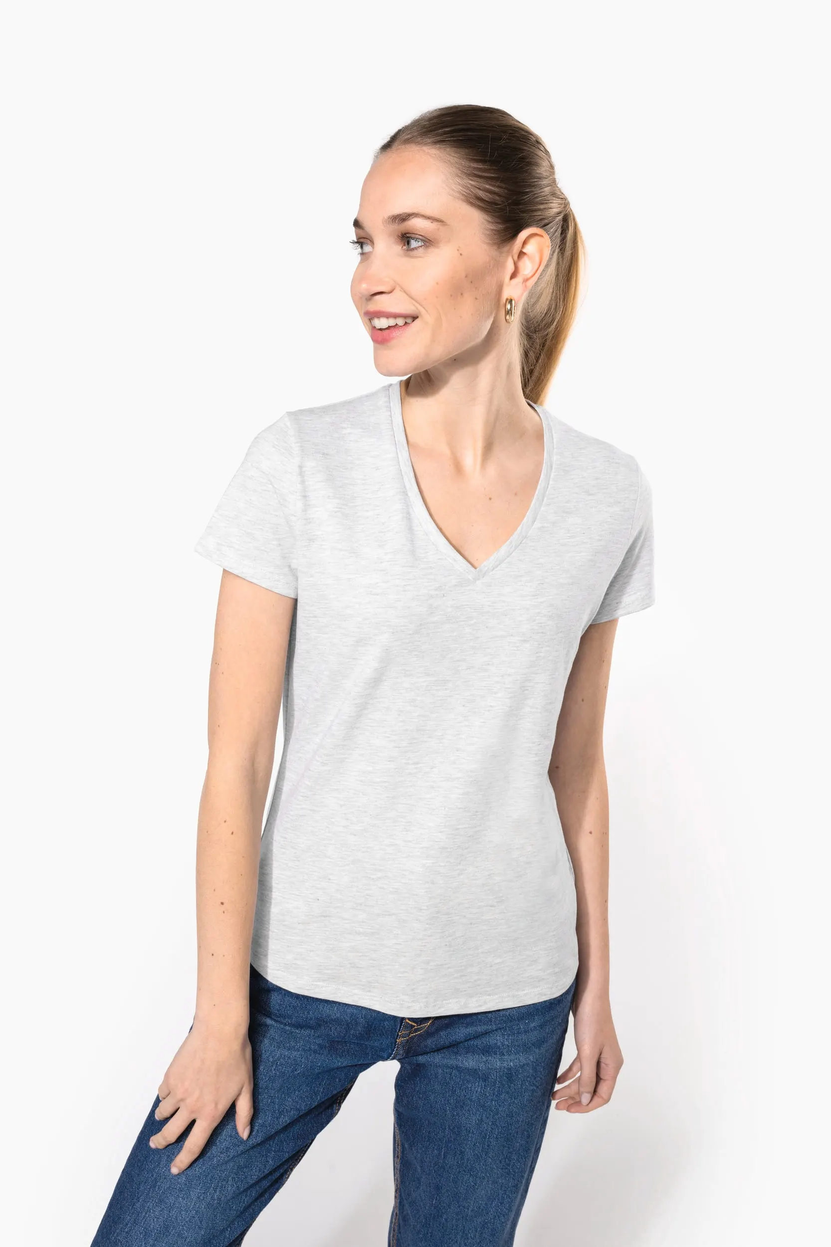 Camiseta de manga cota y cuello de pico mujer