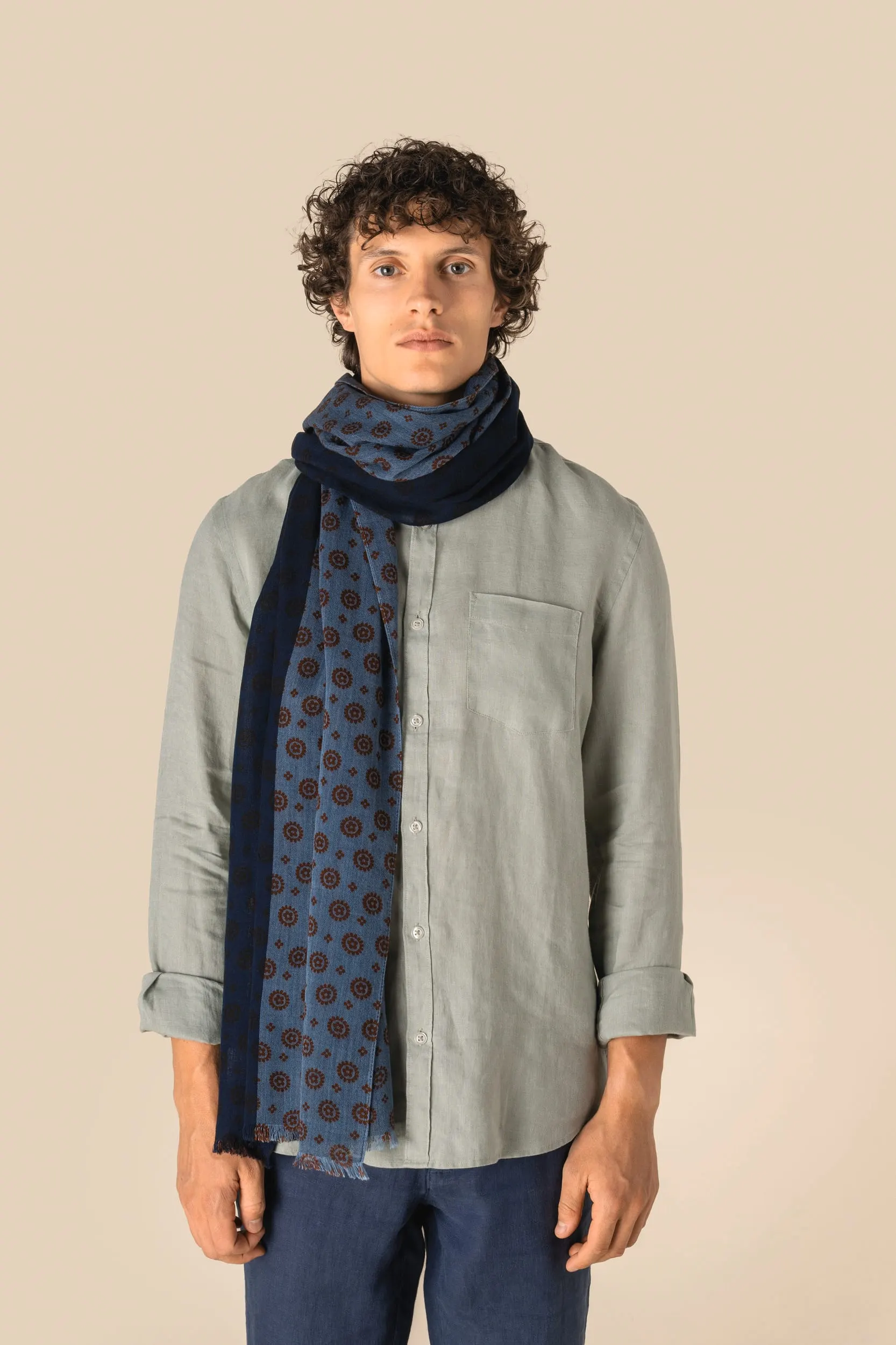 Fular con estampado floral unisex