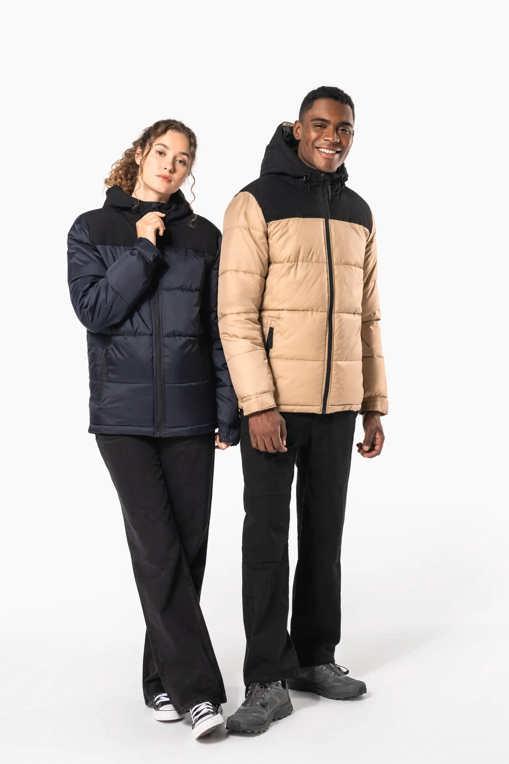Parka acolchada bicolor con capucha unisex