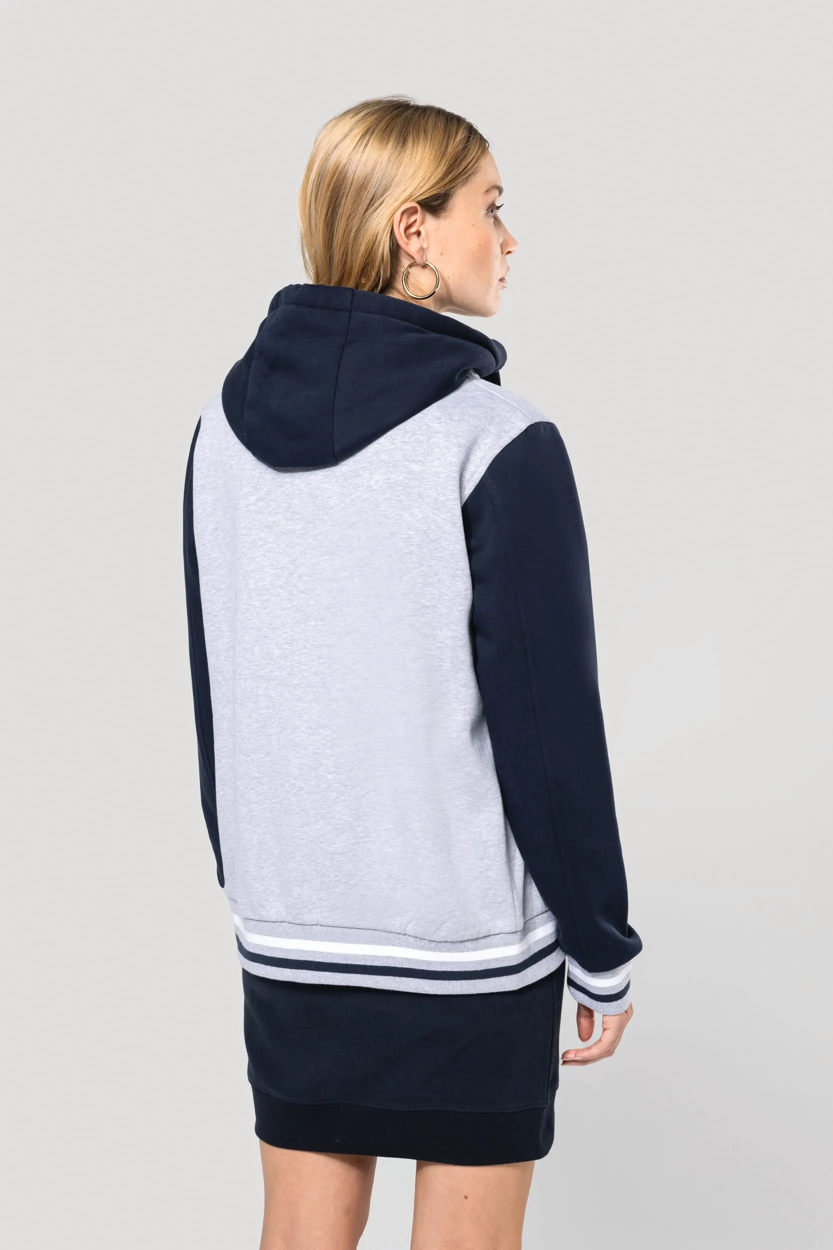 Cazadora tipo Béisbolera con capucha unisex