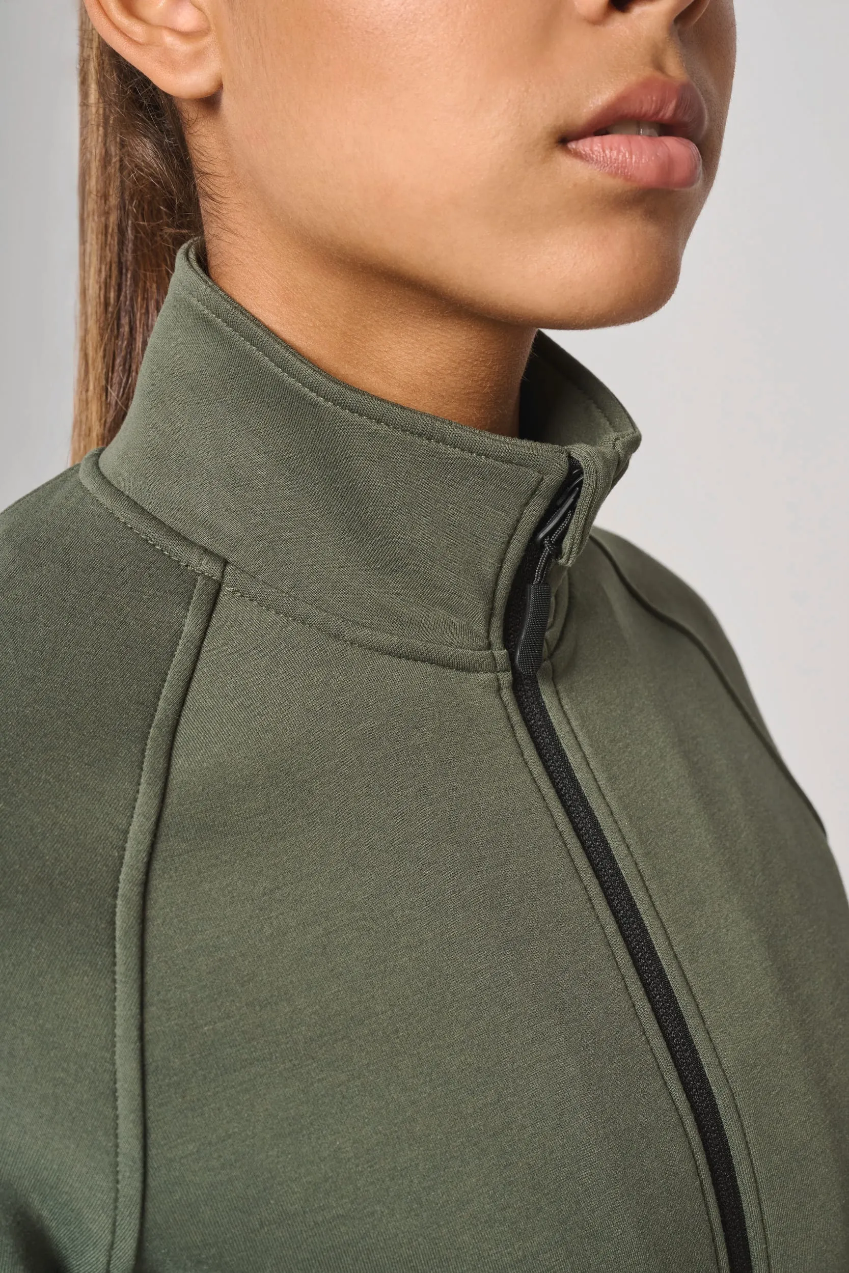 Chaqueta cuello alto mujer