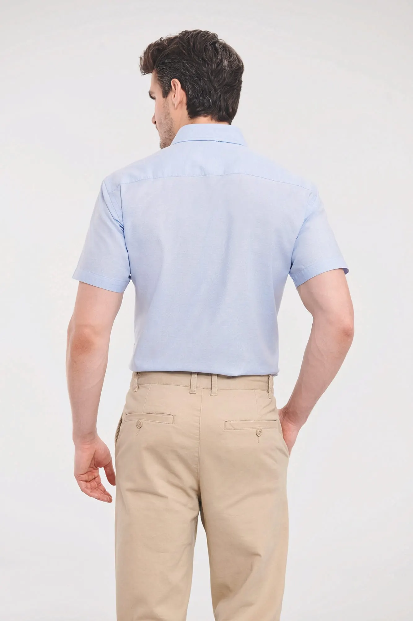 Camisa entallada de hombre de tejido oxford manga corta