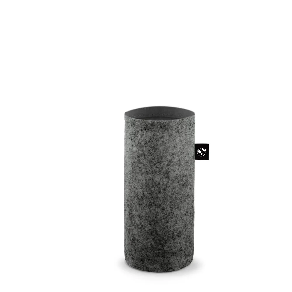 STOREY. Funda de fieltro reciclado (100% rPET), ideal para botellas