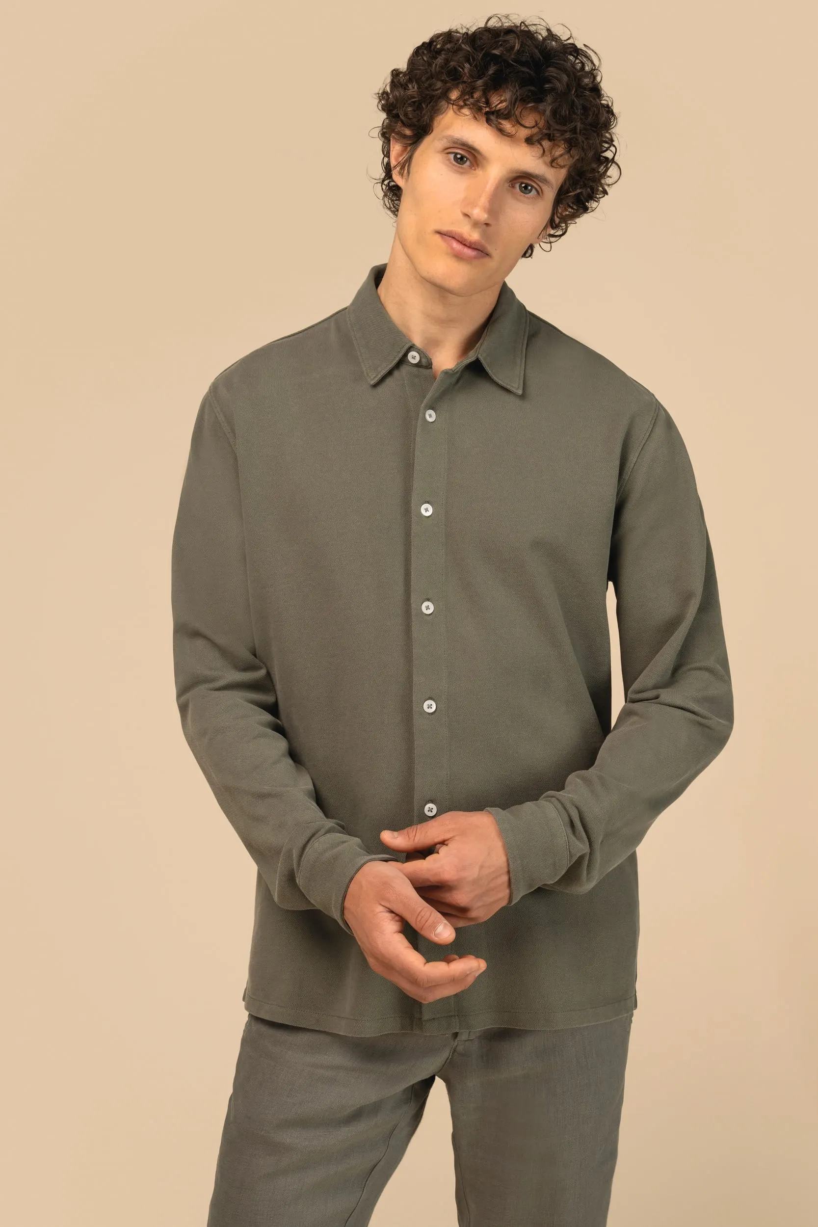 Camisa ecológica desteñida de punto piqué para hombre
