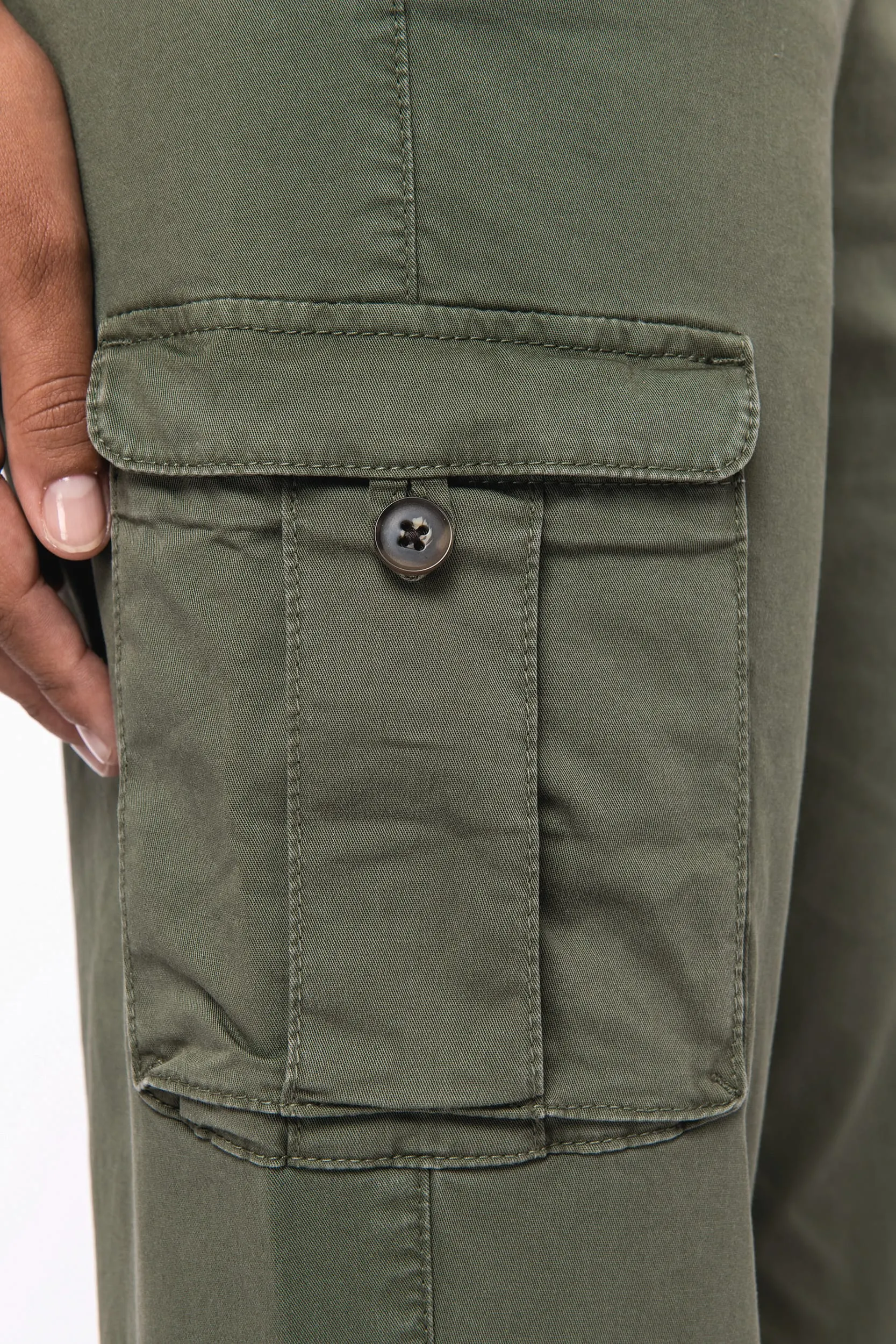 Pantalón cargo ecorresponsable efecto lavado mujer