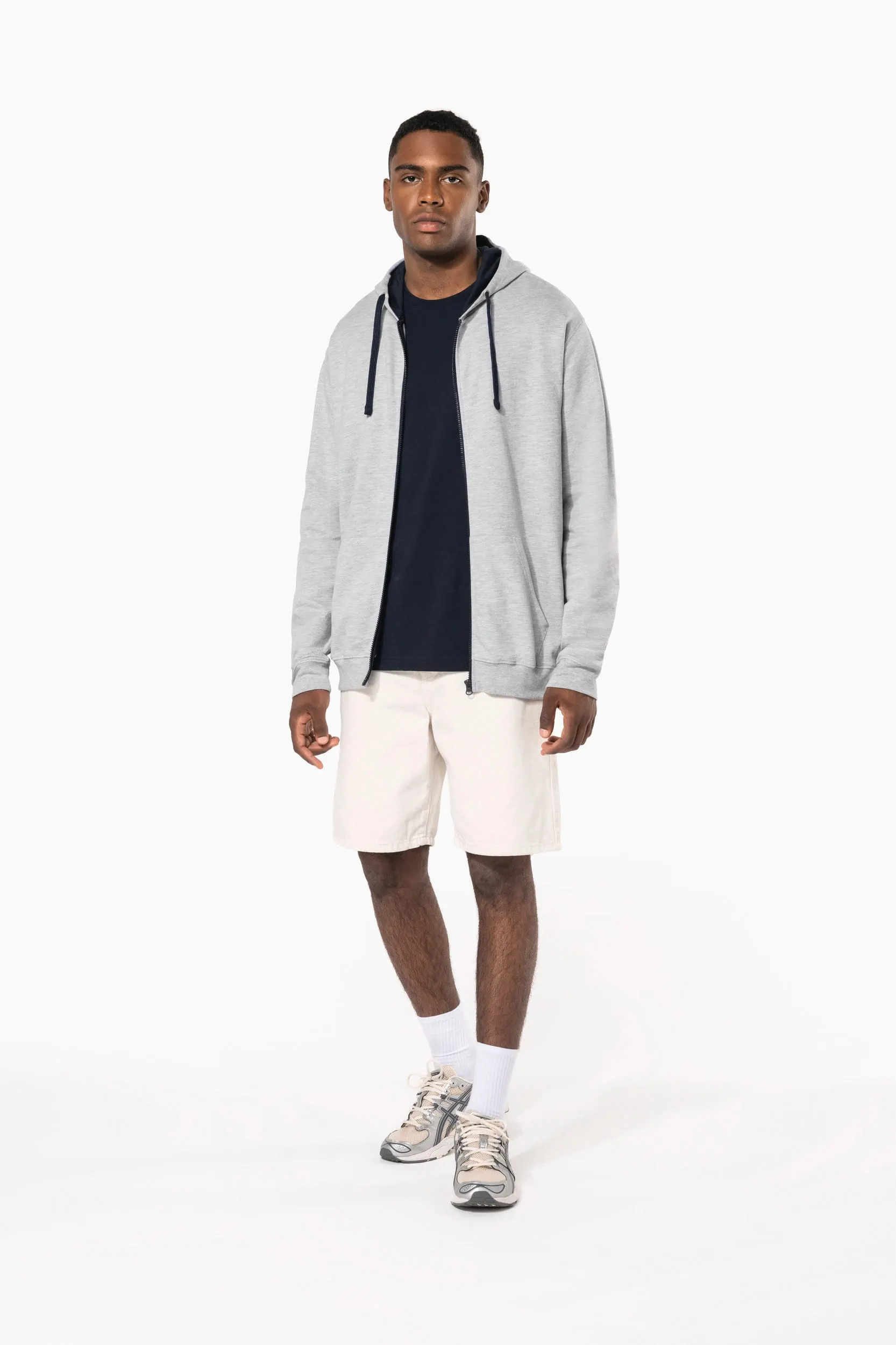 Sudadera capucha y cremallera contrastada