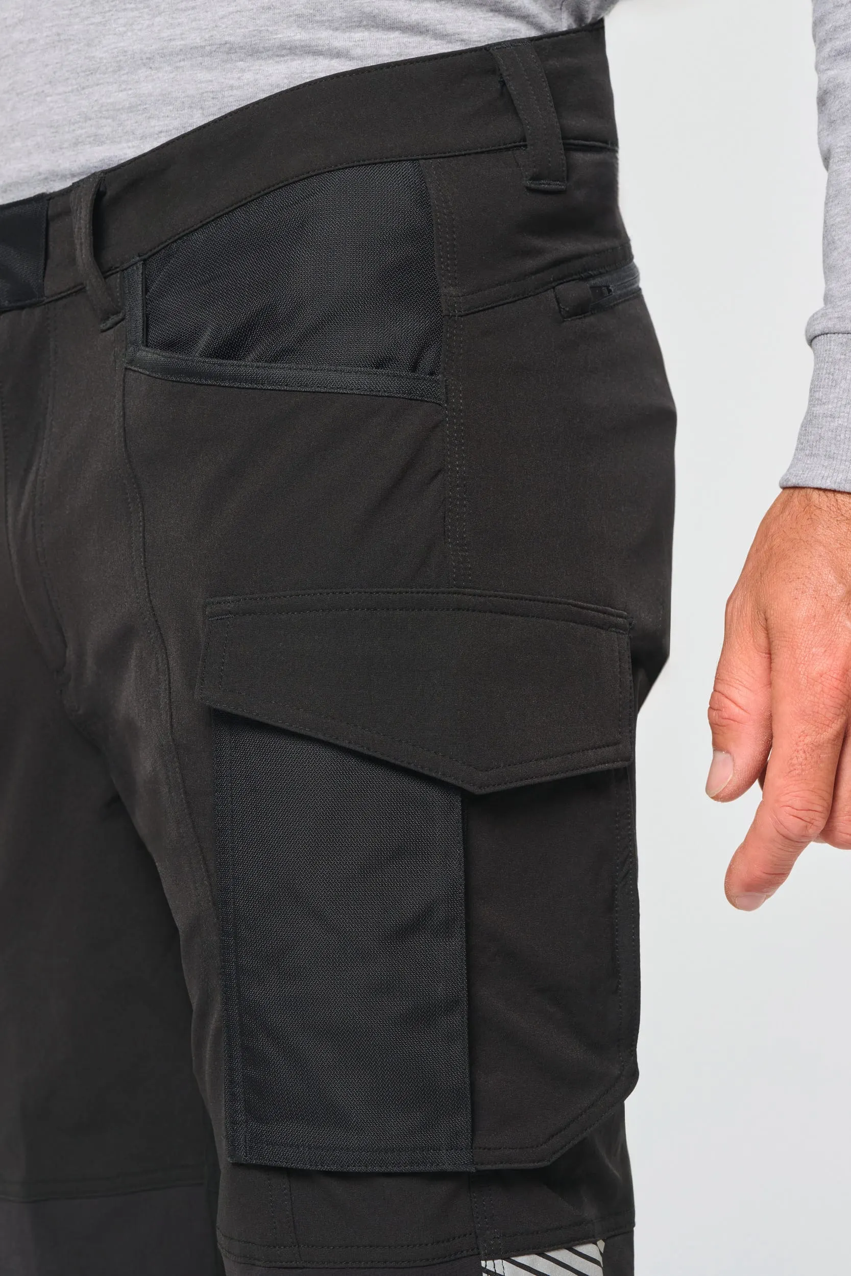 Pantalón stretch reciclado multibolsillos unisex