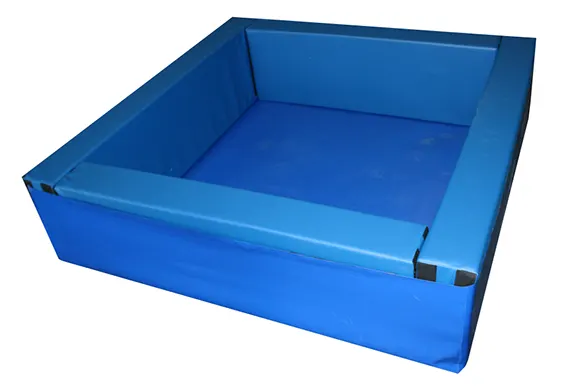 PISCINA CUADRADA LLENADO PELOTAS, 150X150X40CM ALTO X 15CM ANCHO