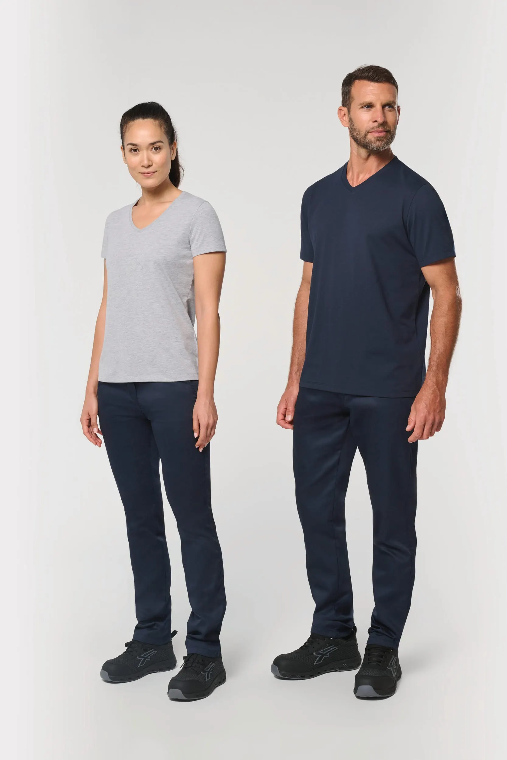 Camiseta ecorresponsable antibacteriana cuello de pico mujer