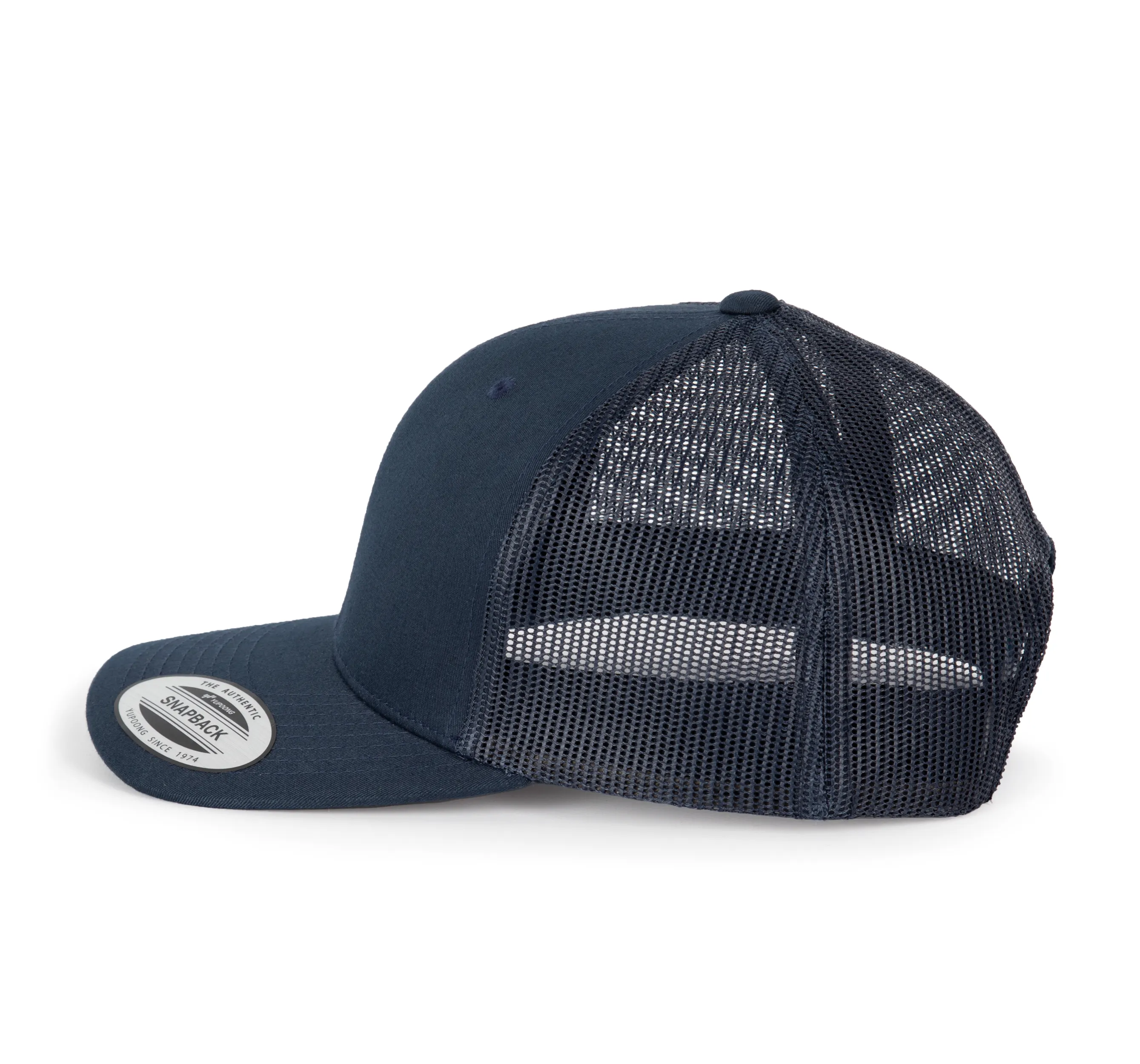 Gorra Trucker modelo retro - 6 paneles