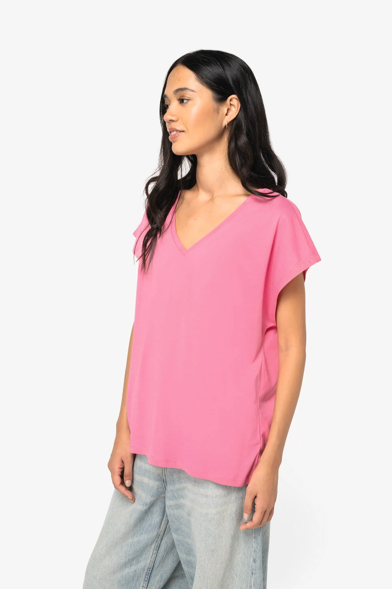 Camiseta ecorresponsable holgada con cuello de pico mujer