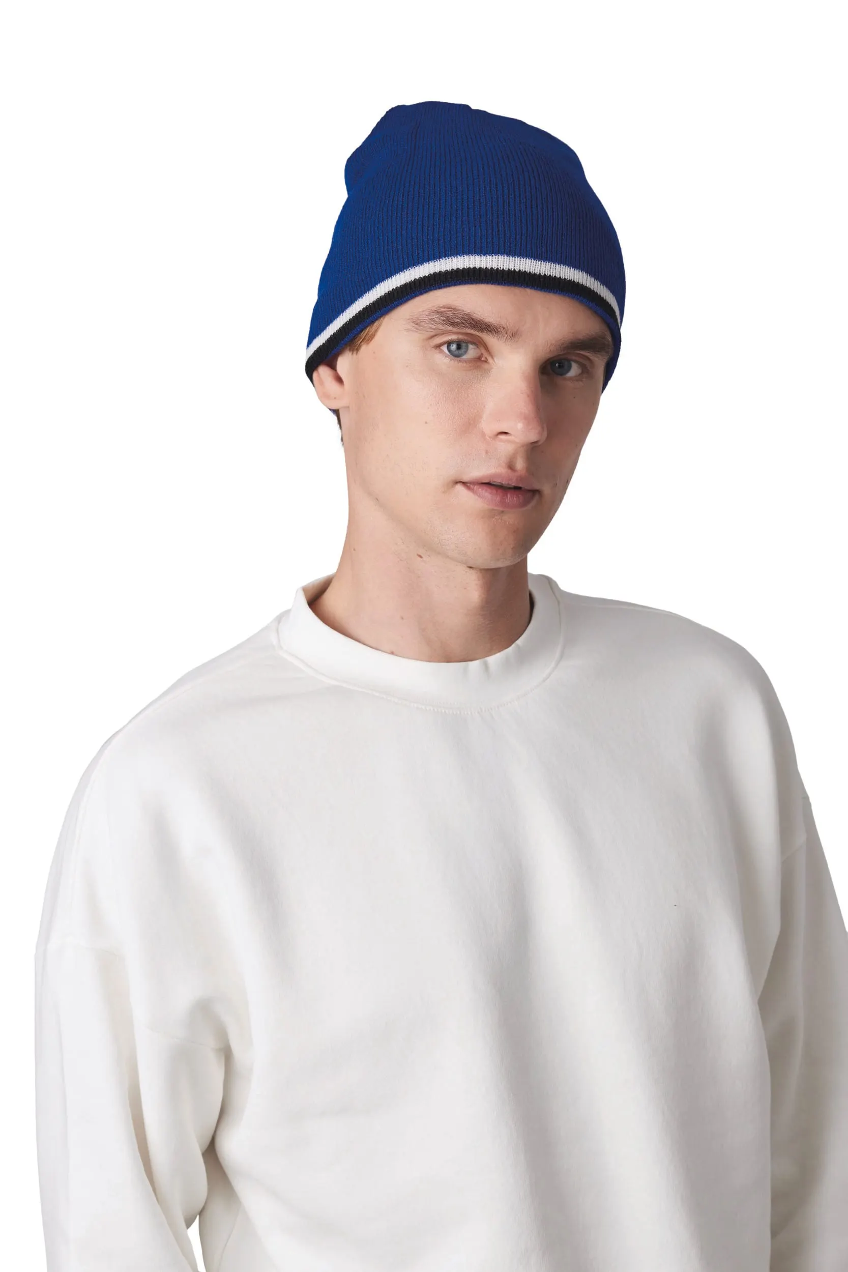 Gorro con tira bicolor contrastada