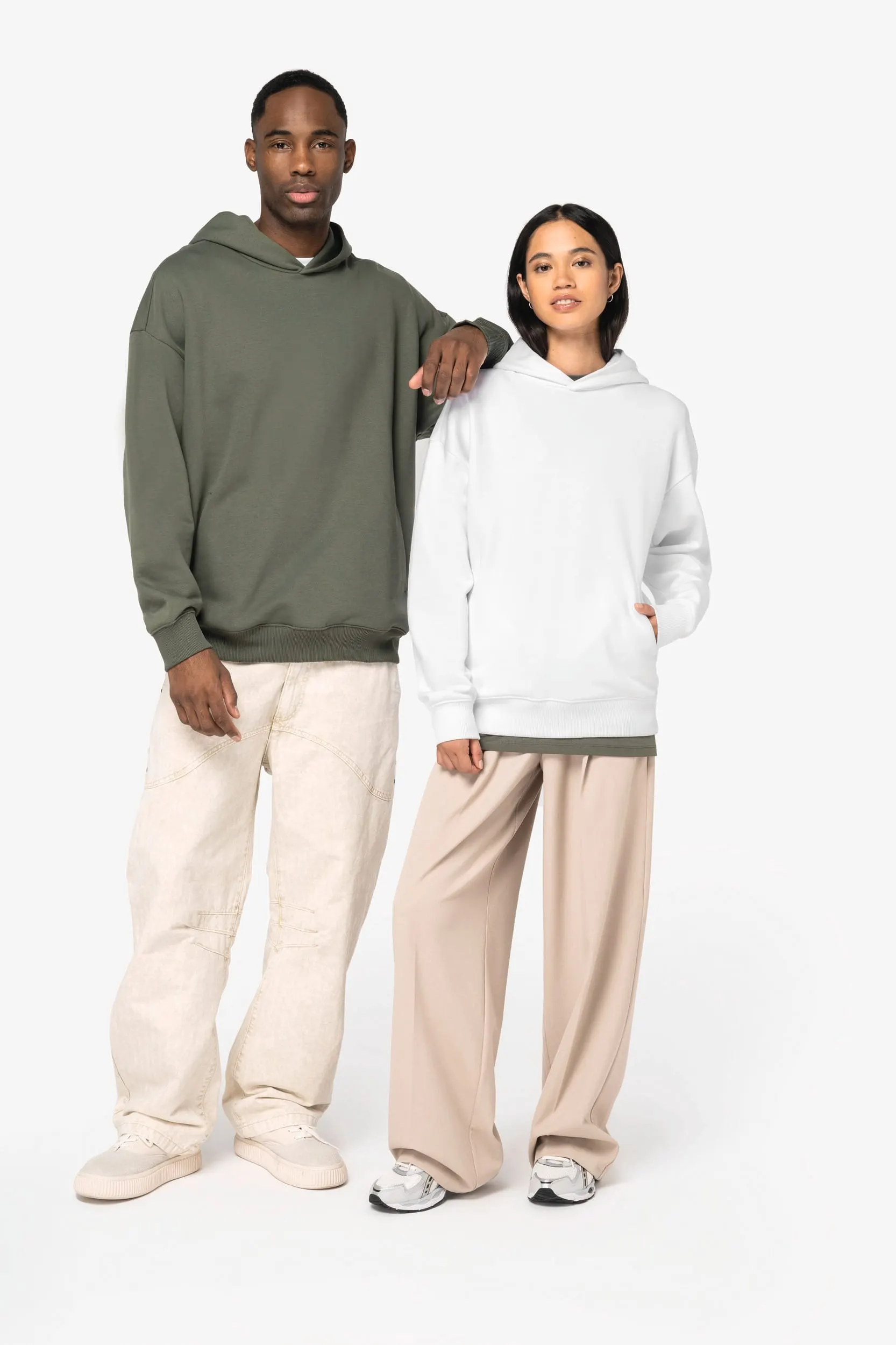 Sudadera ecorresponsable con capucha oversize unisex