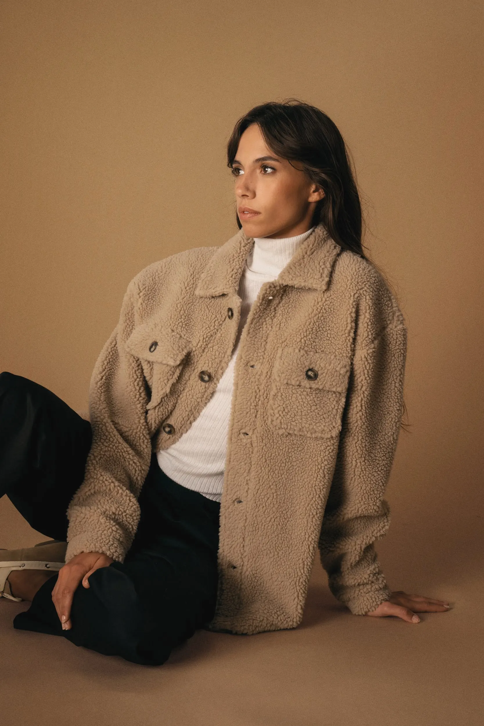 Sobrecamisa de sherpa con hombros caídos unisex