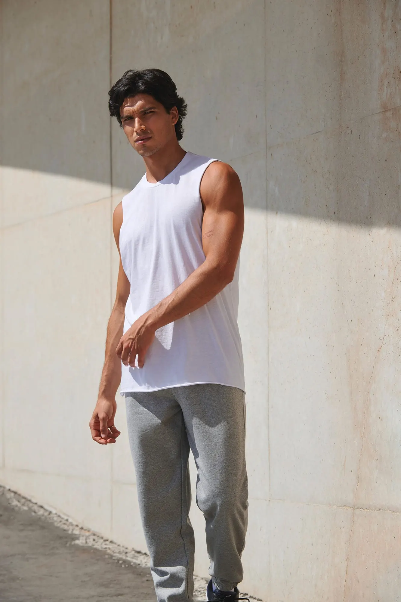 Camiseta de tirantes ancha hombre<br/>