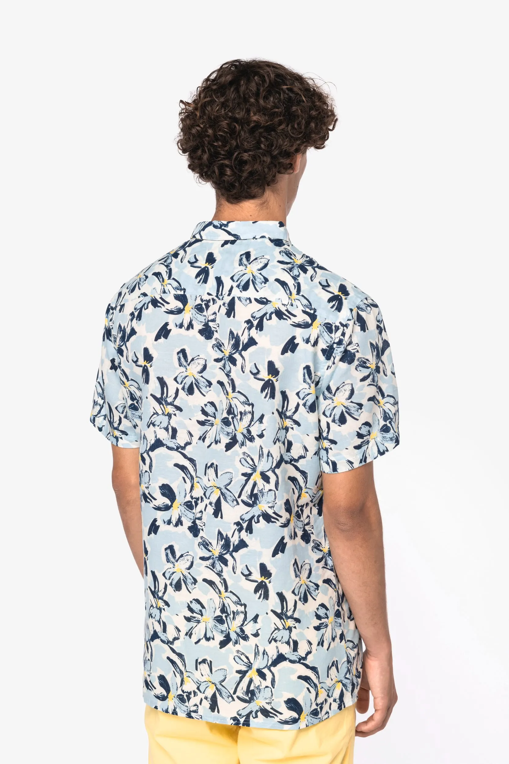 Camisa con estampado vegetal hombre