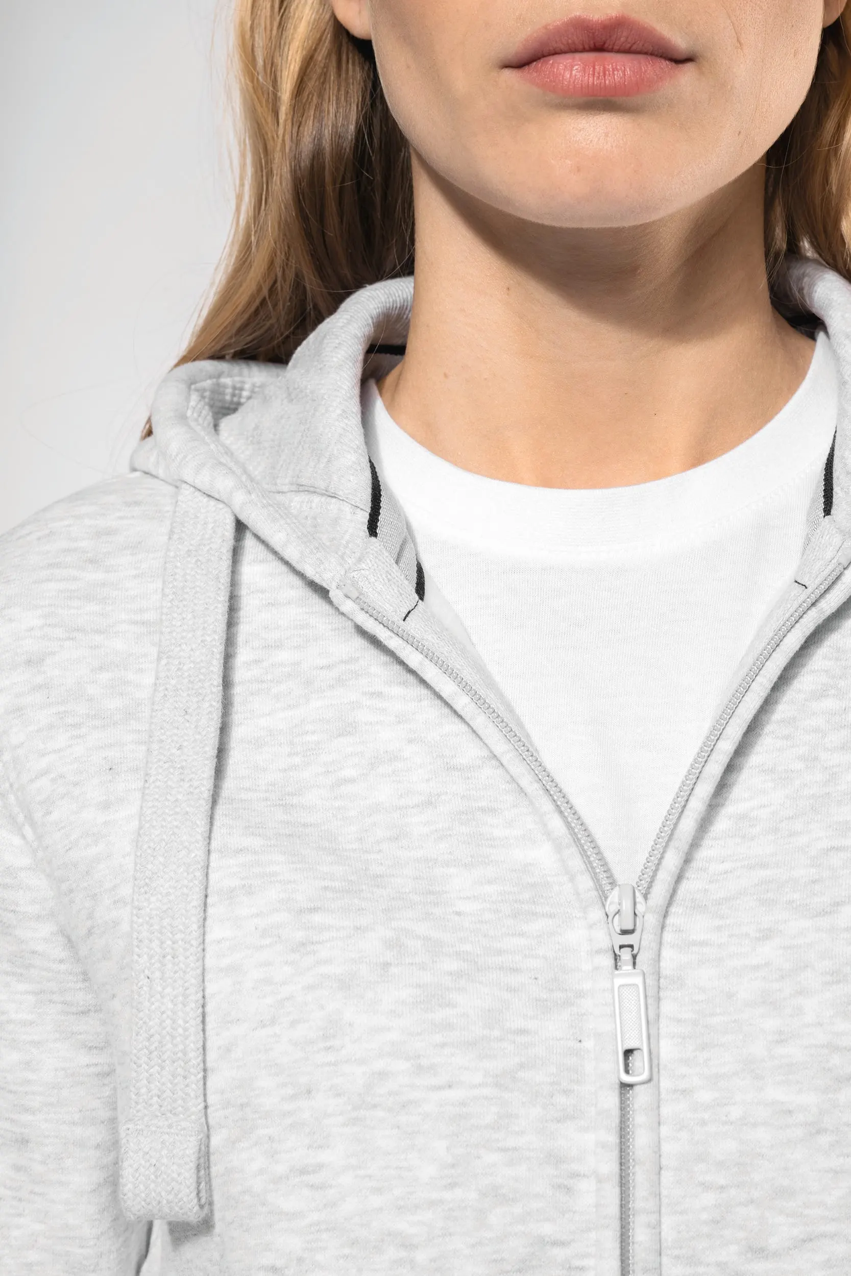 Sudadera con capucha y cremallera de mujer