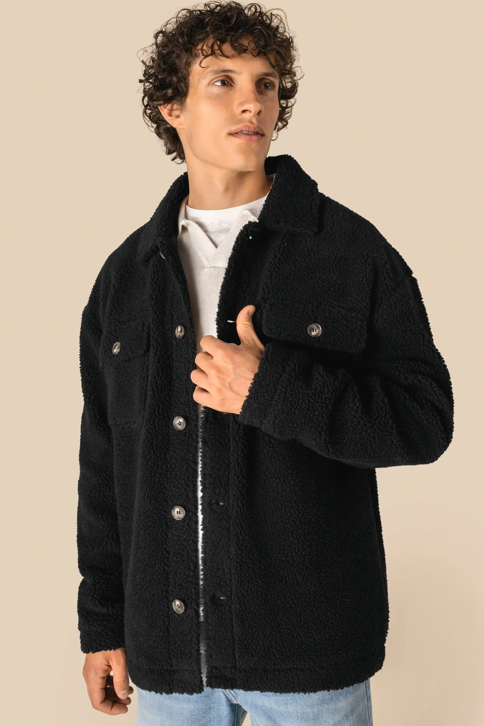 Sobrecamisa de sherpa con hombros caídos unisex