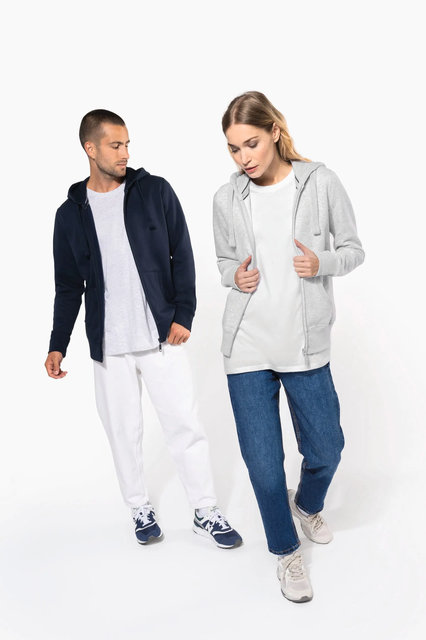 Sudadera con capucha y cremallera