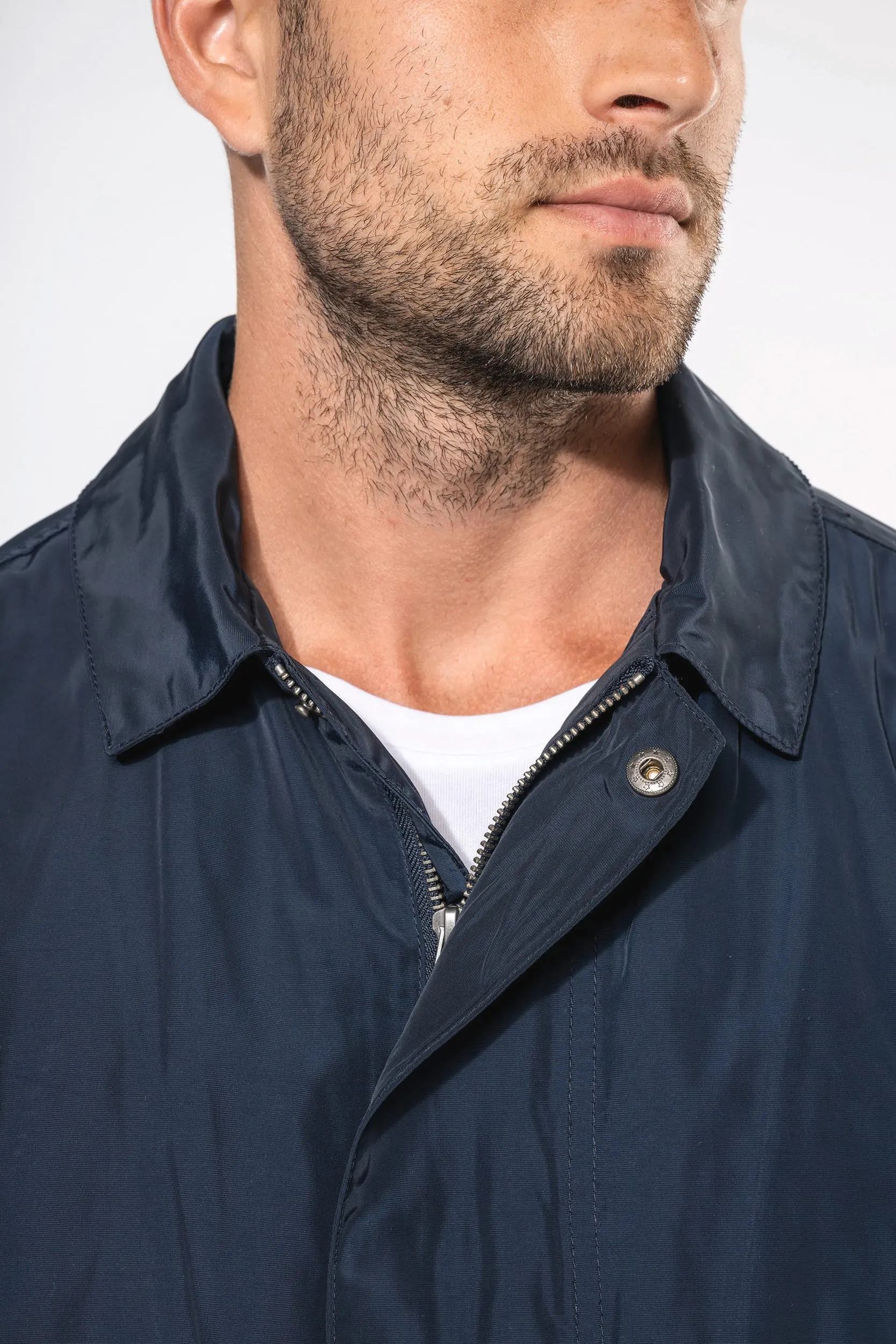 Gabardina ligera para hombre