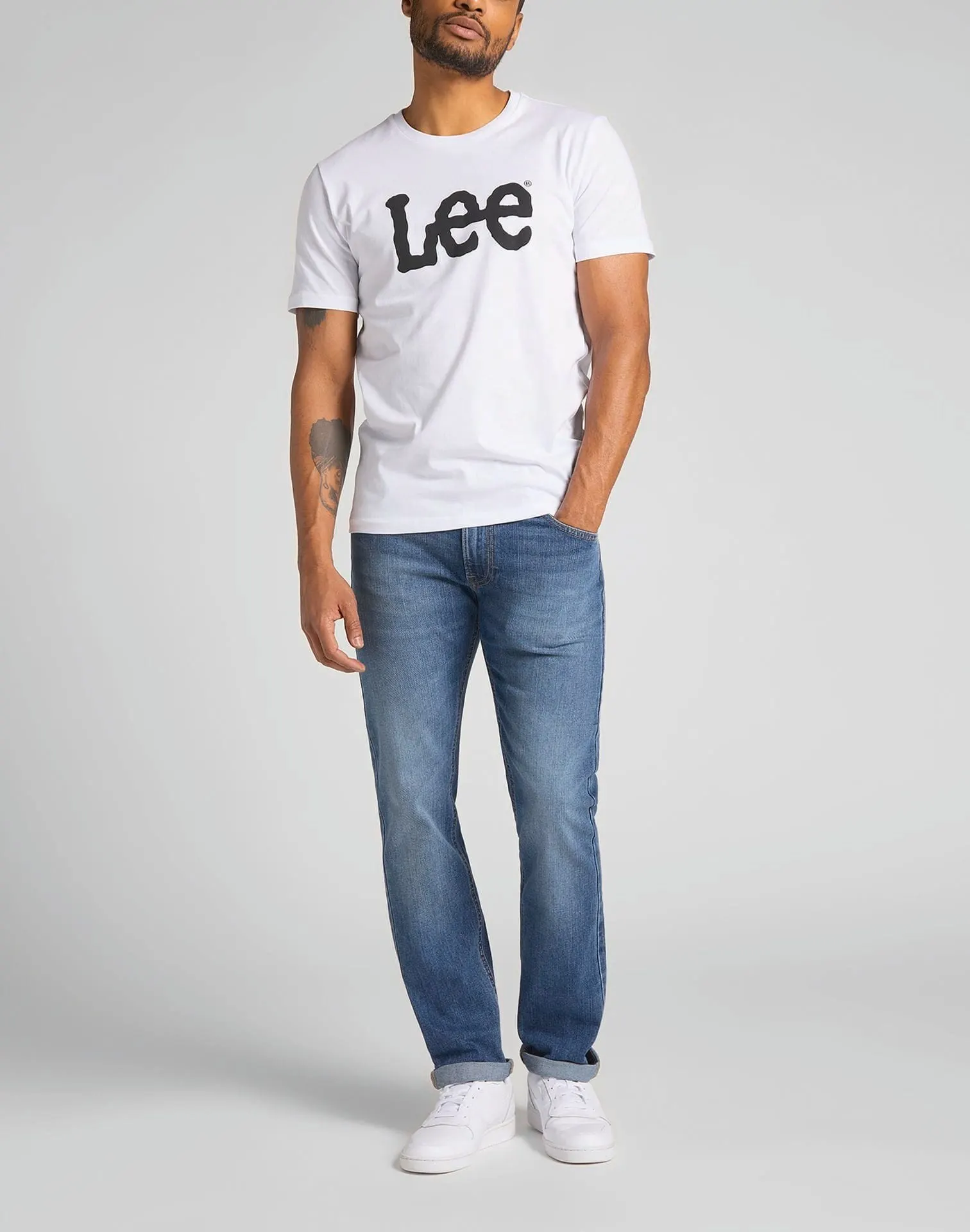 Camiseta con logo