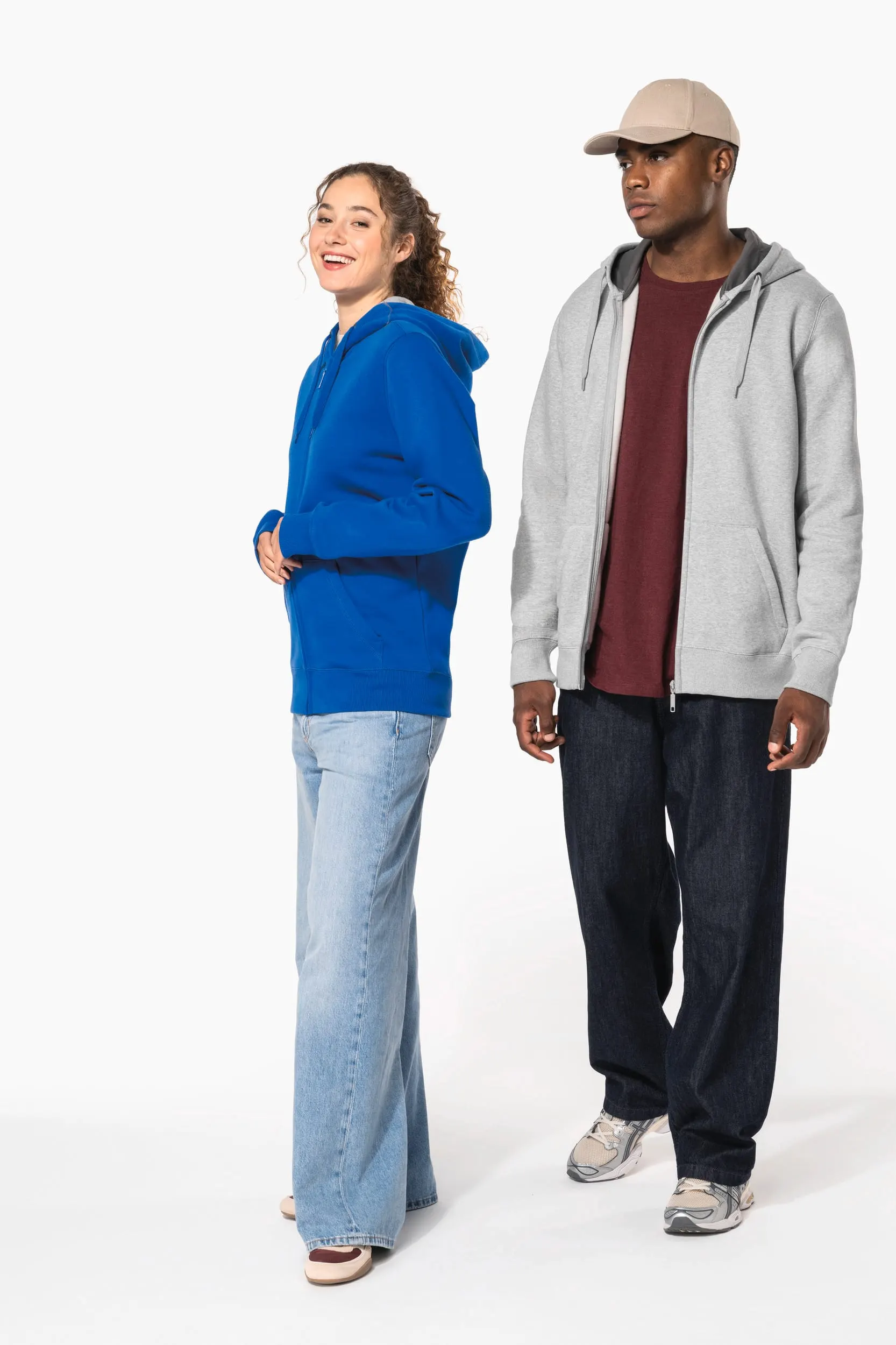 Sudadera capucha y cremallera