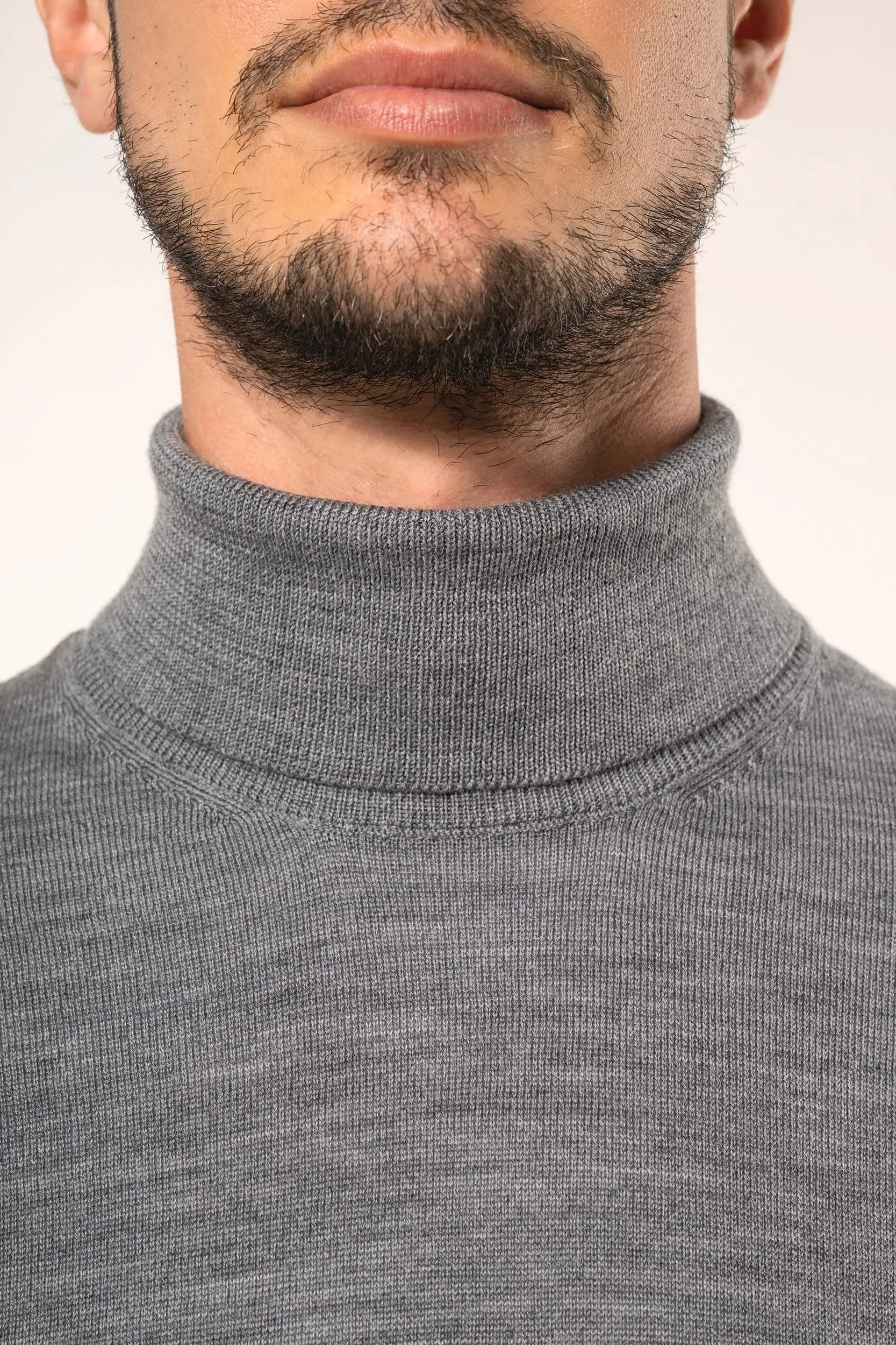 Jersey lana merina cuello vuelto hombre