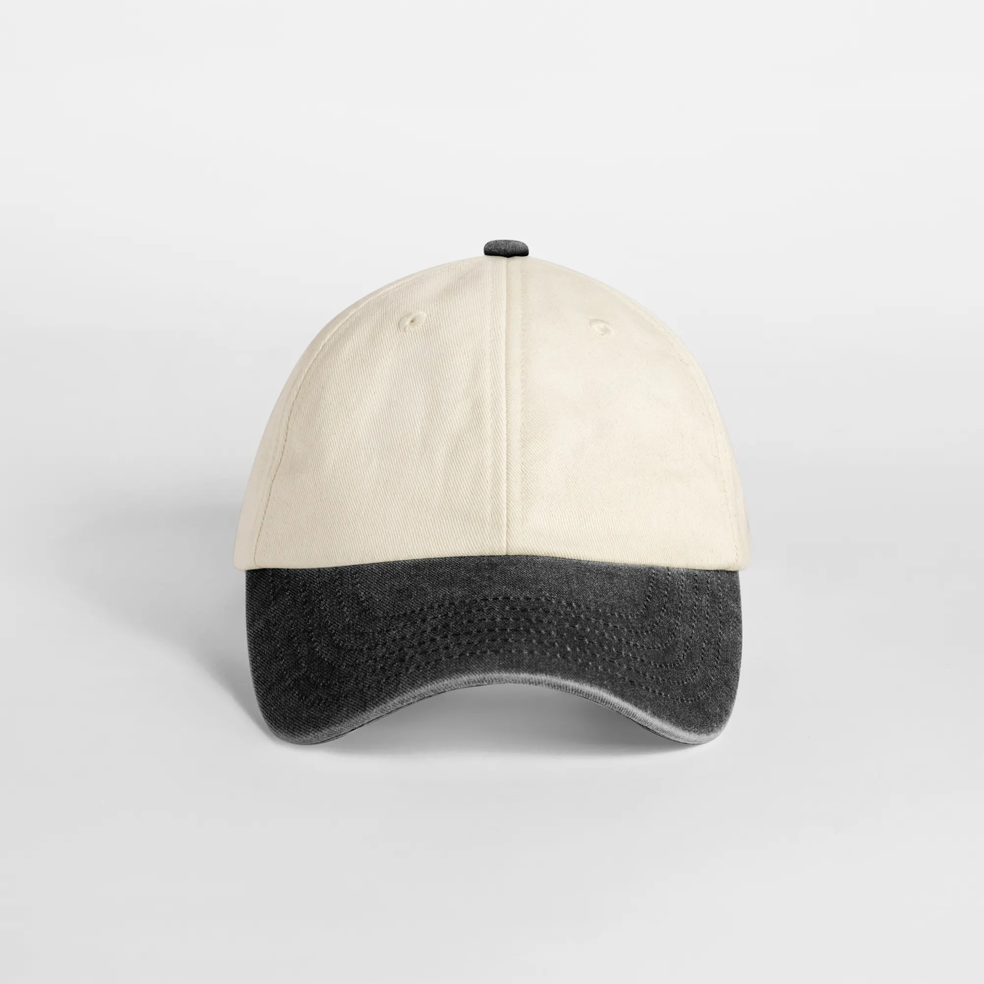 Gorra vintage compacta con visera en contraste