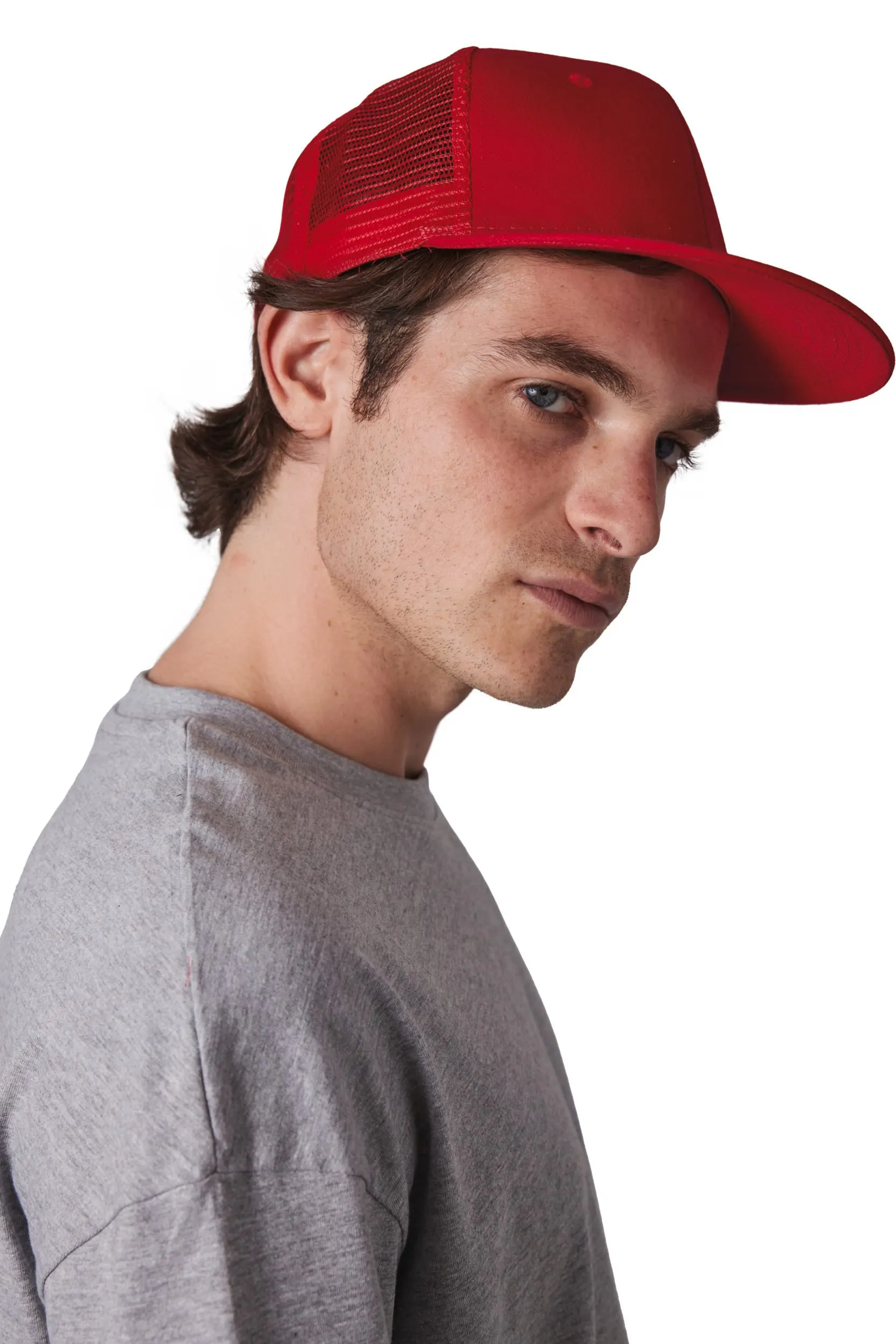 Gorra trucker - 6 paneles visera plana