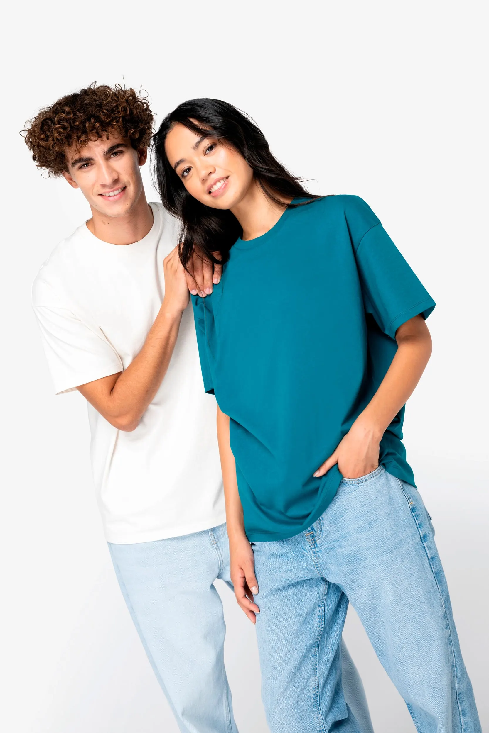 Camiseta ecorresponsable de hombros caídos unisex