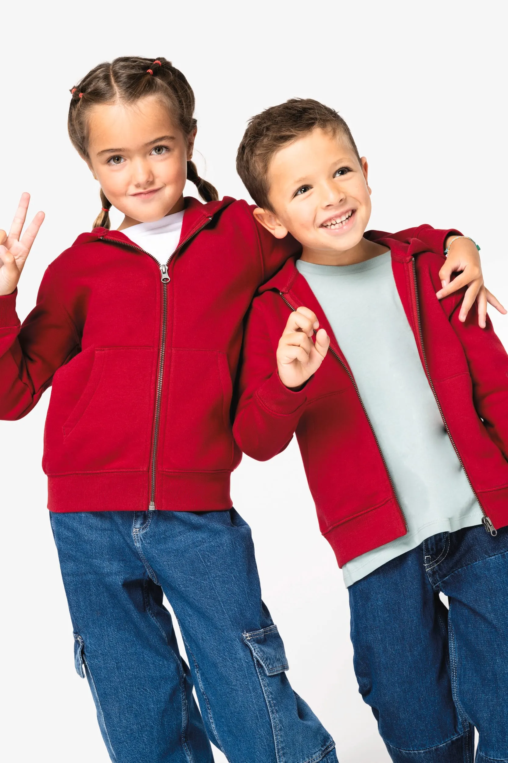 Sudadera ecorresponsable con capucha y cremallera infantil