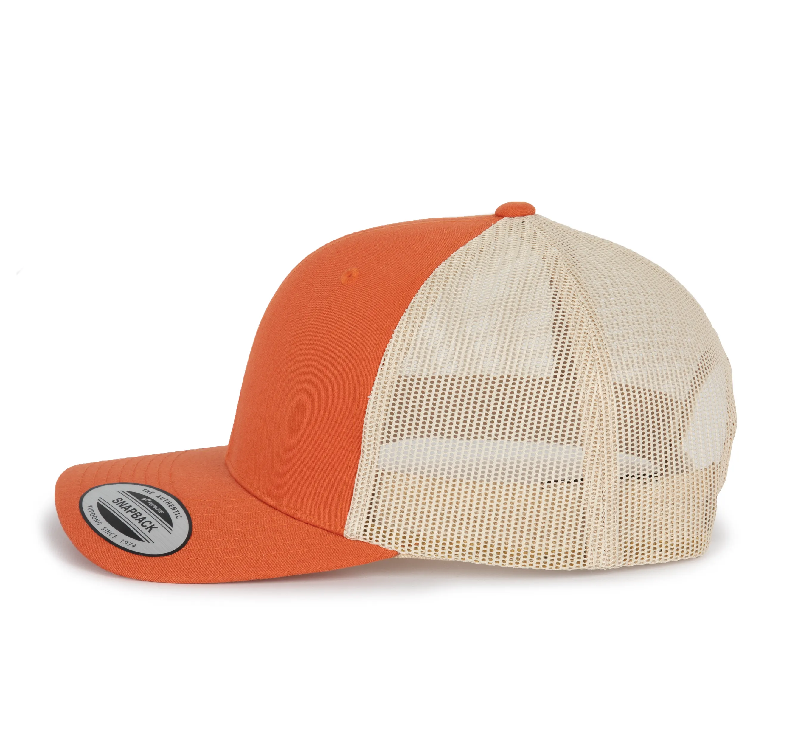 Gorra Trucker modelo retro - 6 paneles