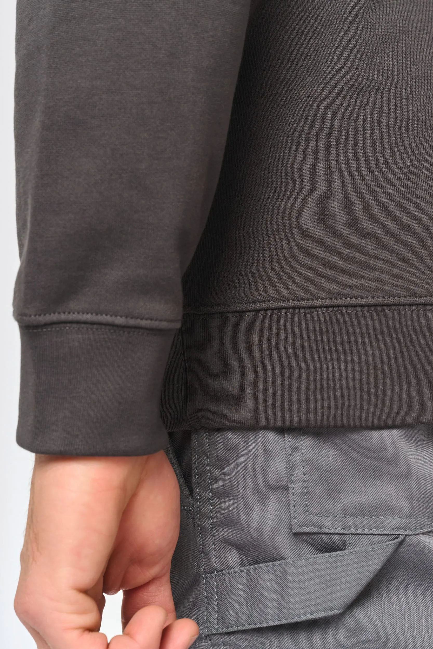 Sudadera con cuello redondo