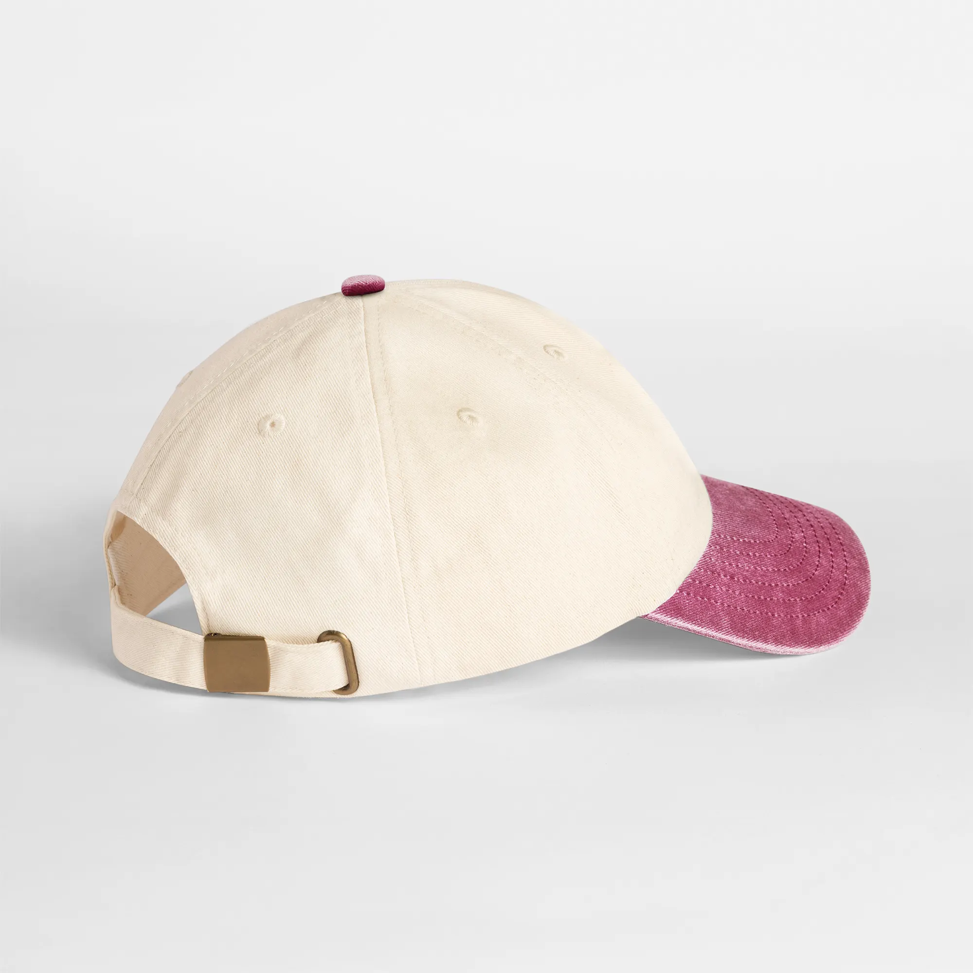 Gorra vintage compacta con visera en contraste