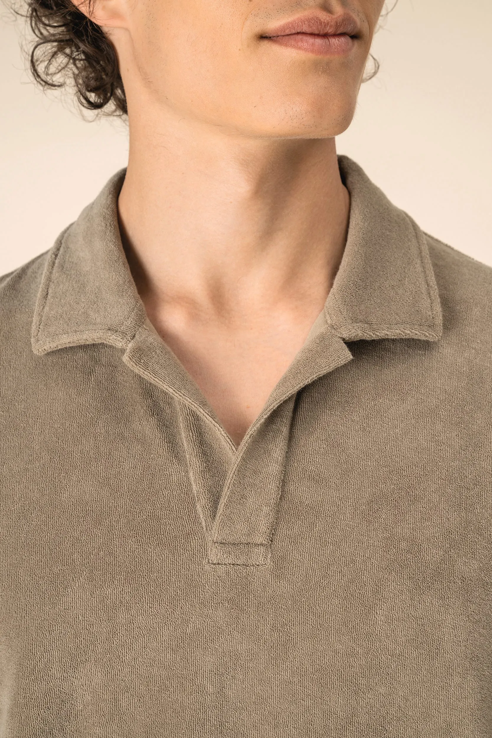 Polo ecorresponsable de rizo hombre