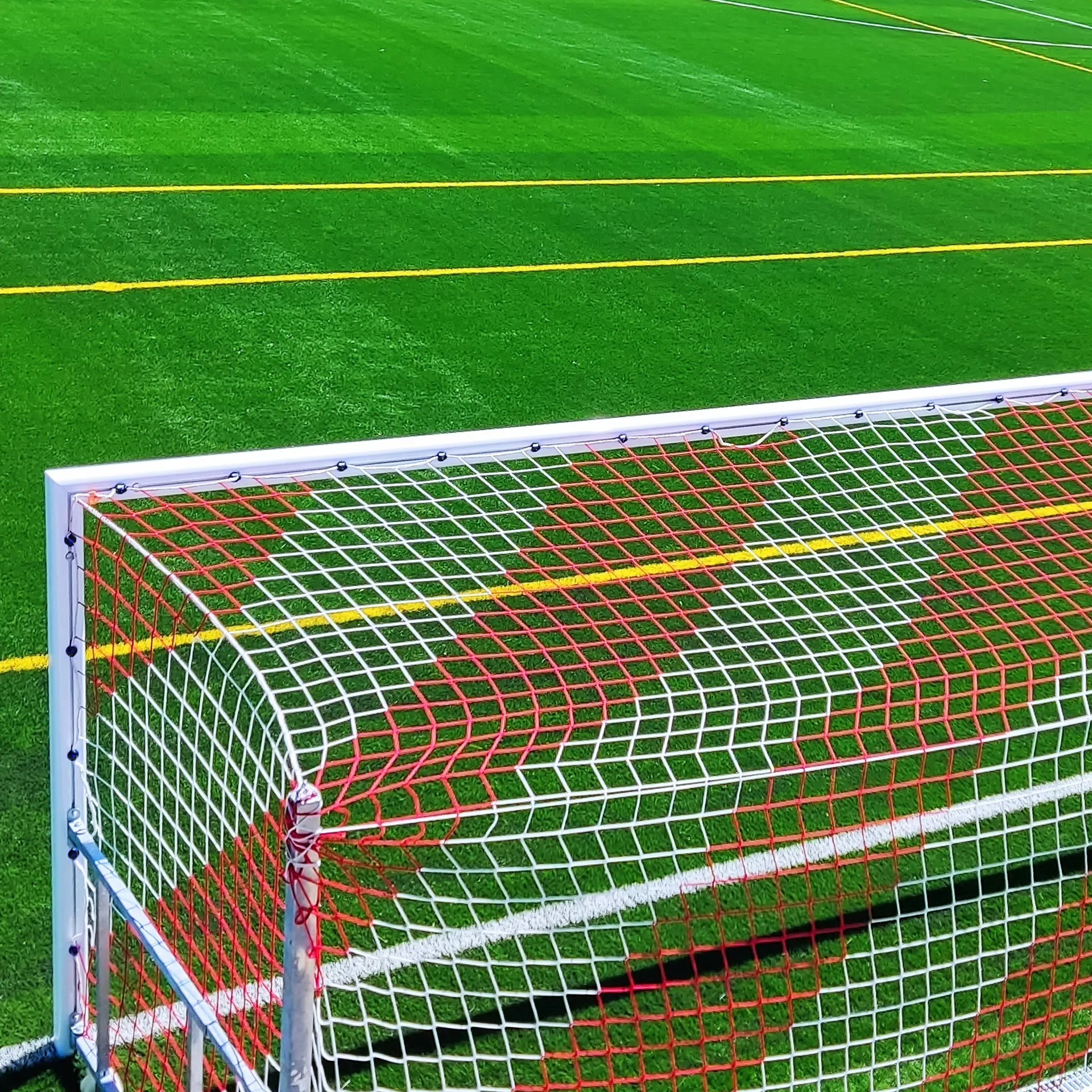 JUEGO PORTERÍAS ALUMINIO FÚTBOL 11  120X100 ABATIBLES CON ARQUILLOS GALVANIZADOS EN CALIENTE