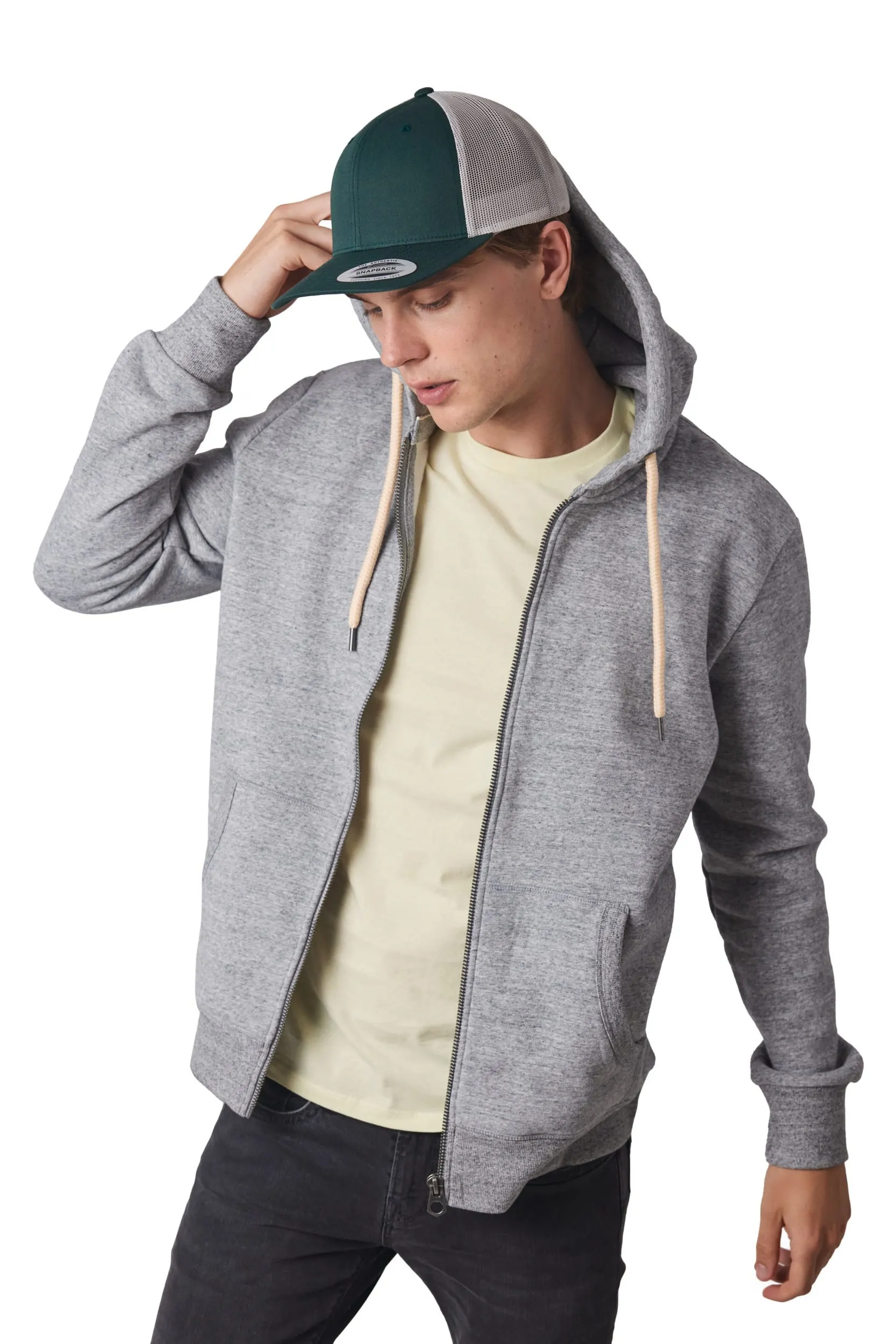 Gorra Trucker modelo retro - 6 paneles