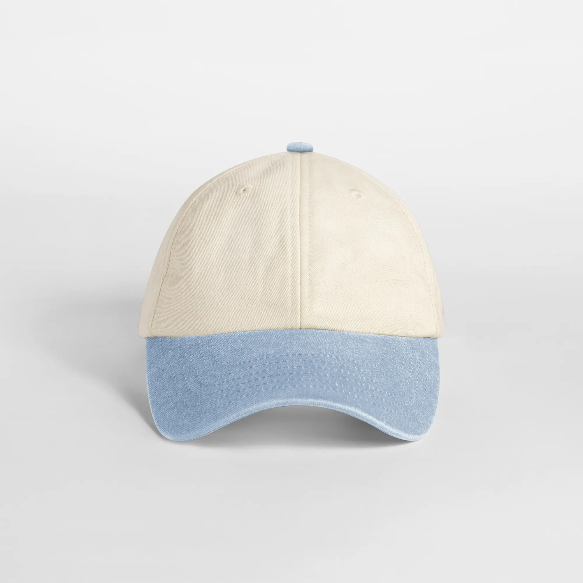 Gorra vintage compacta con visera en contraste