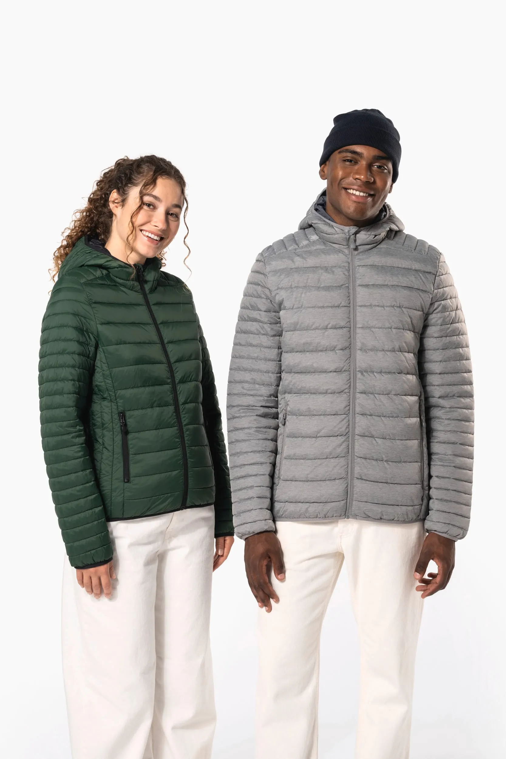 Chaqueta acolchada y ligera con capucha hombre