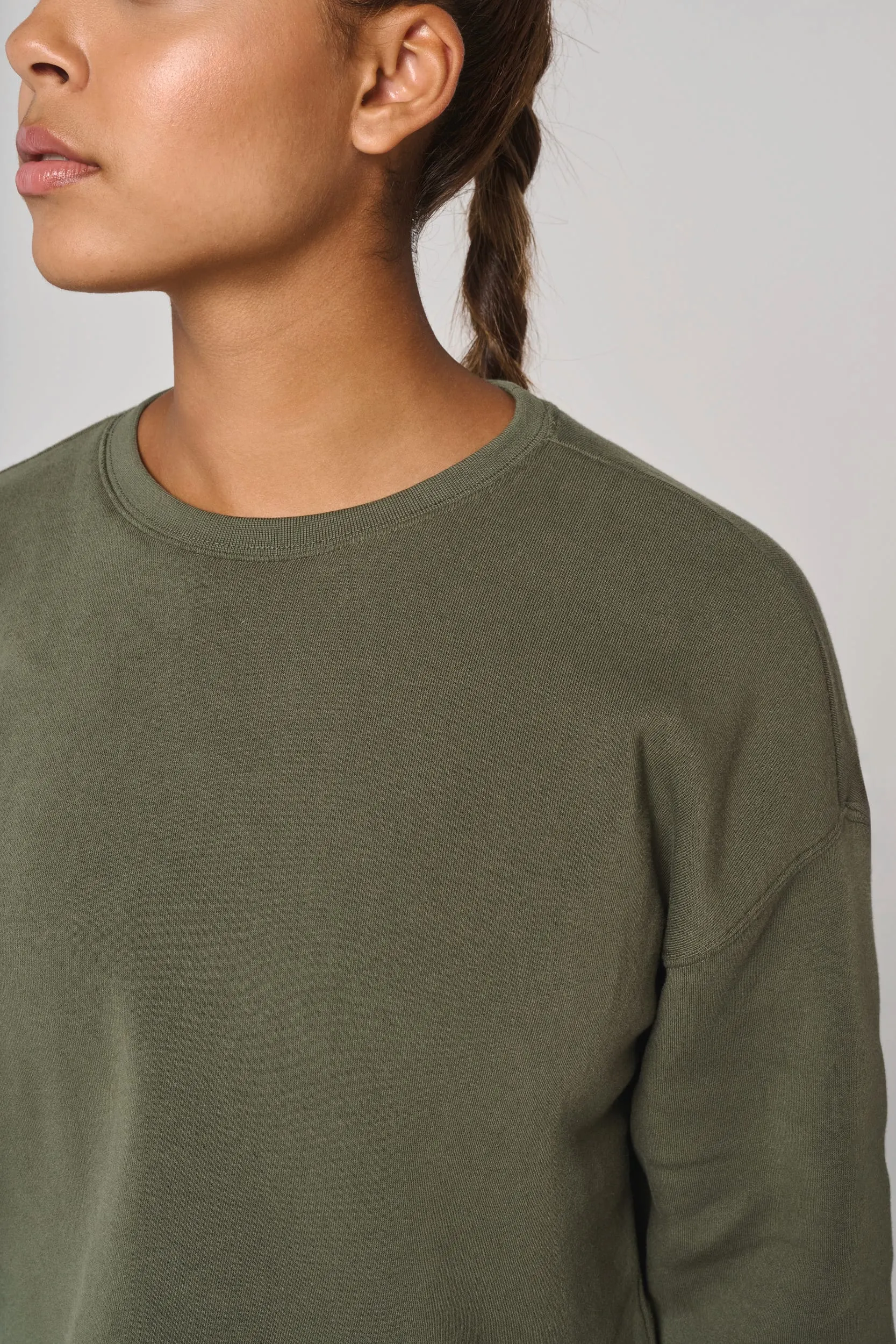 Sudadera crop cuello redondo mujer