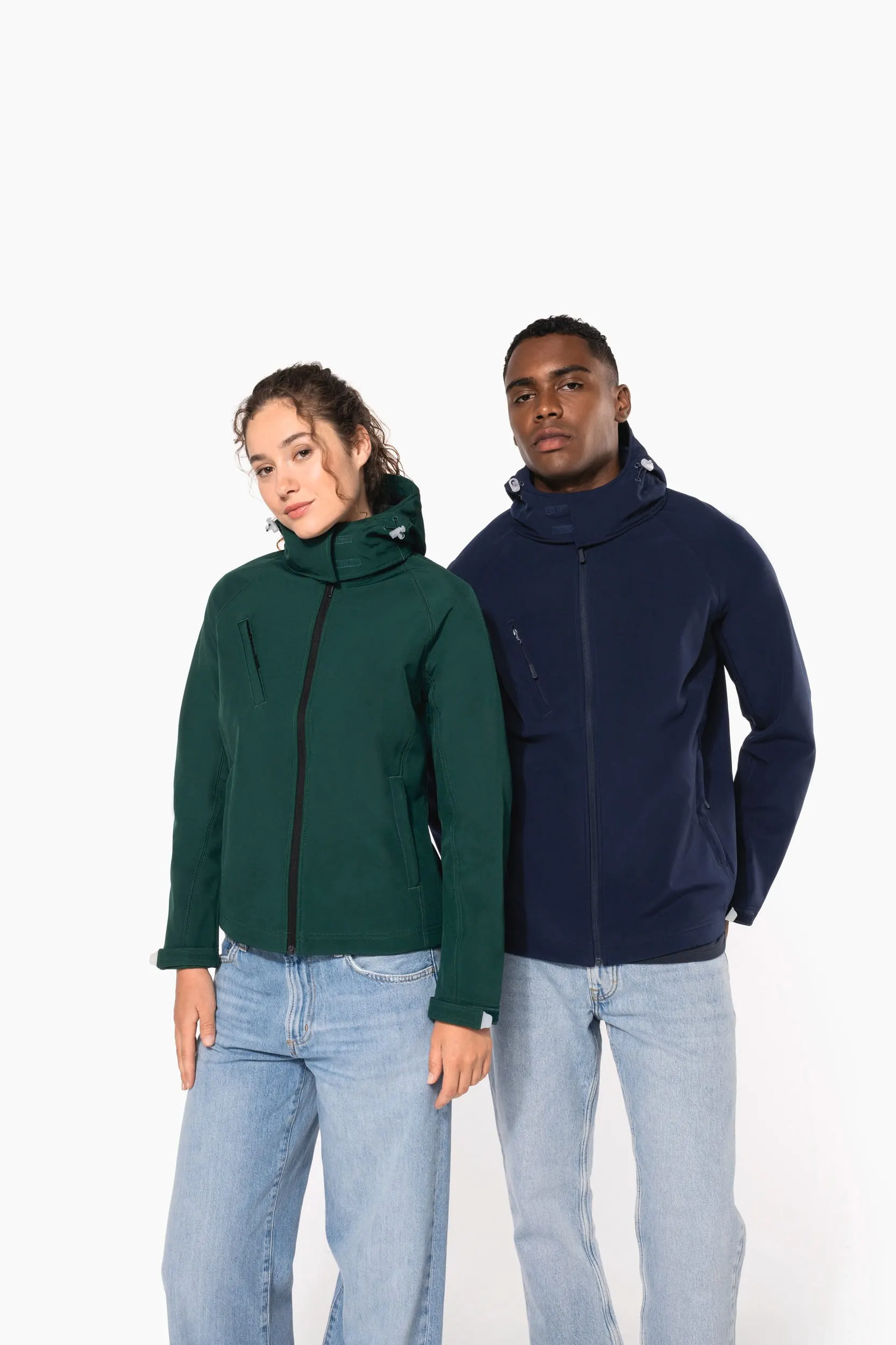 Chaqueta softshell con capucha extraíble hombre
