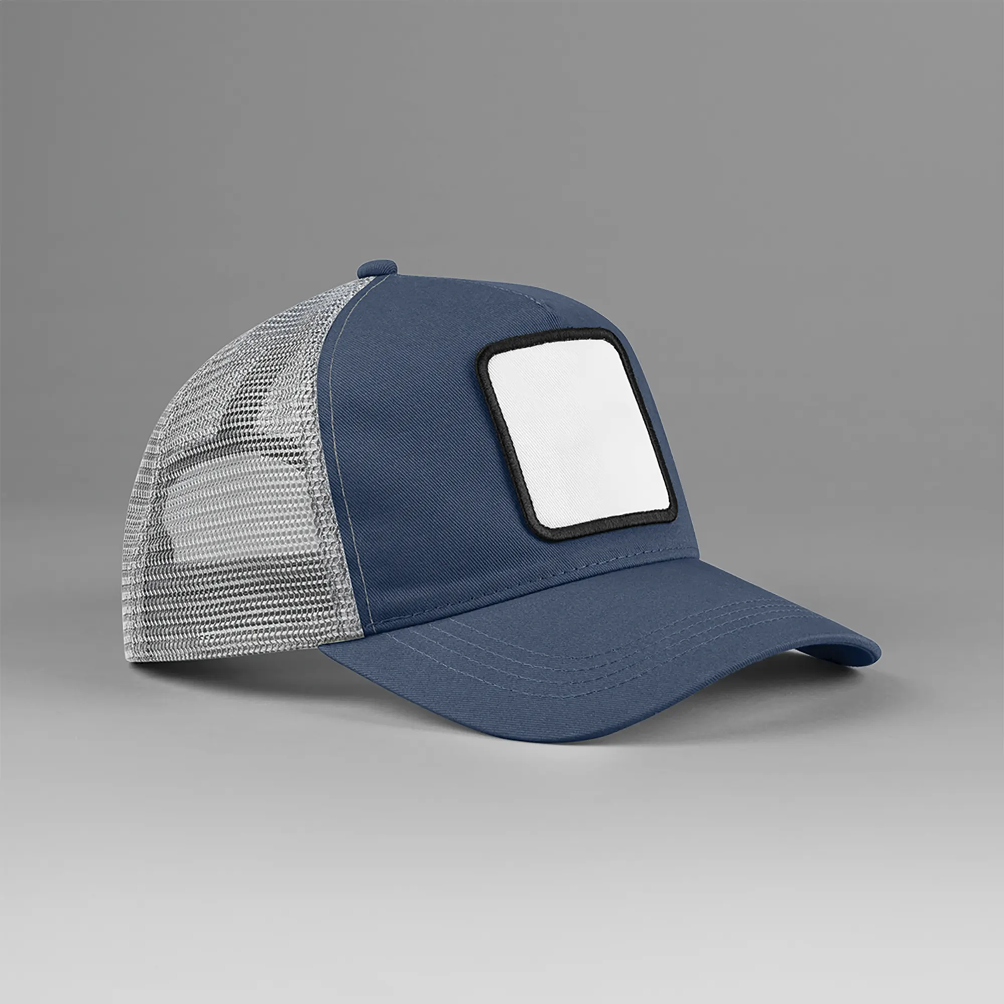 Gorra trucker de 5 paneles con parche cuadrado<br/>
