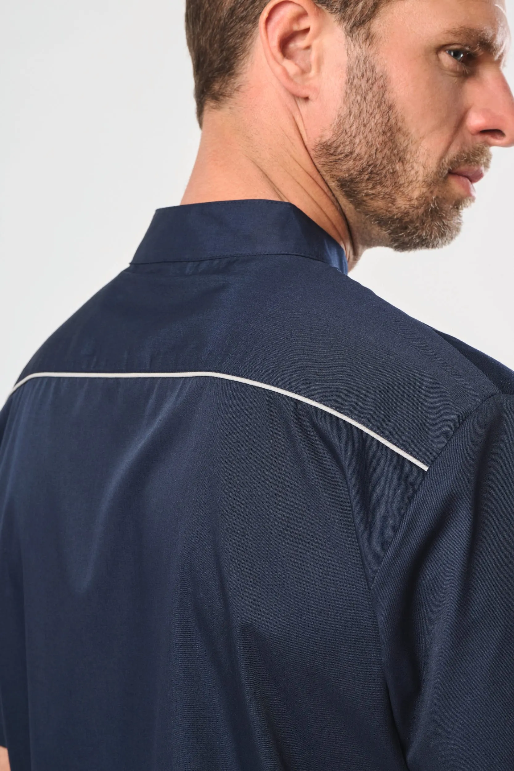 Blusa polialgodón con botones a presión hombre