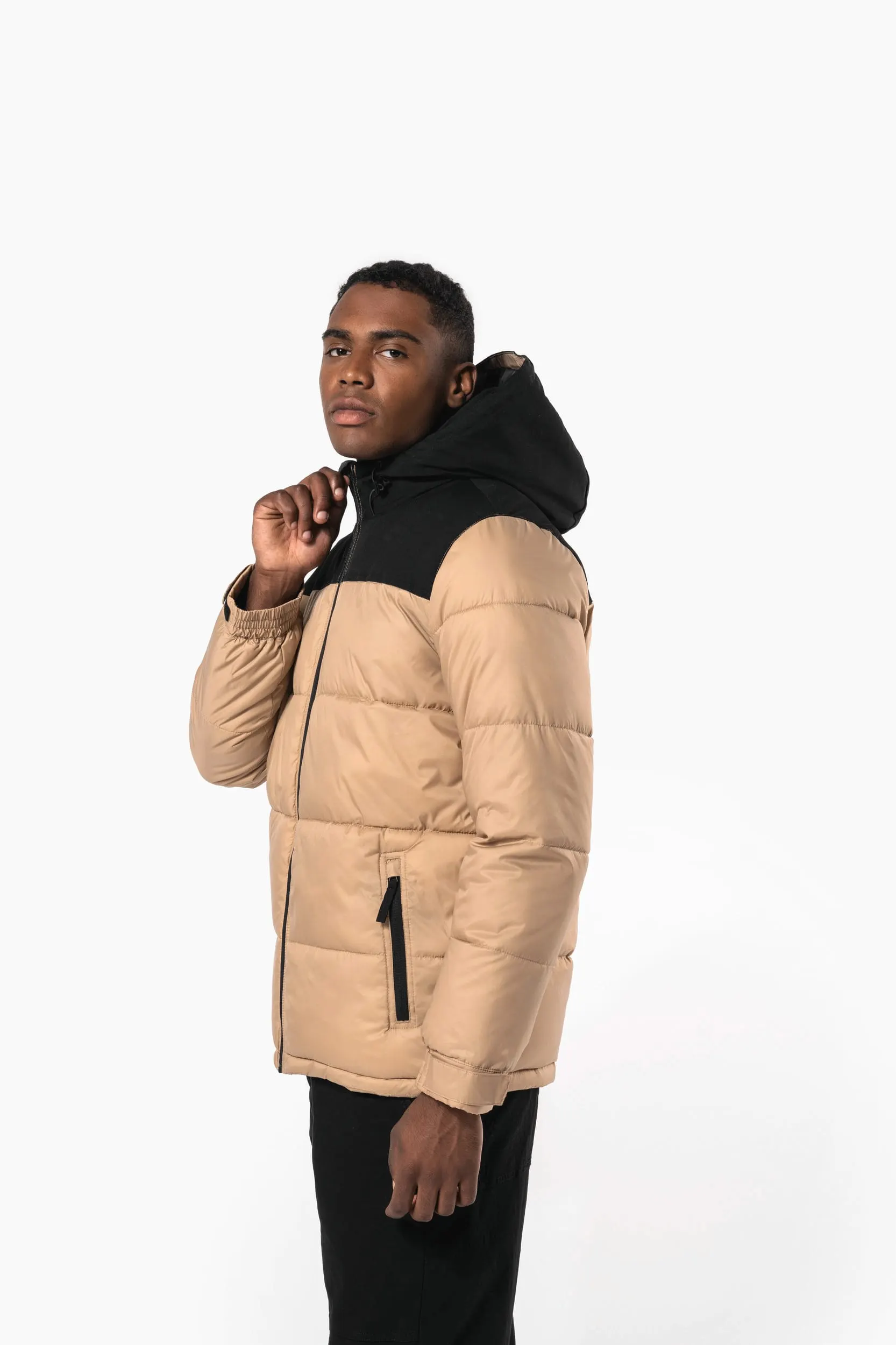 Parka acolchada bicolor con capucha unisex